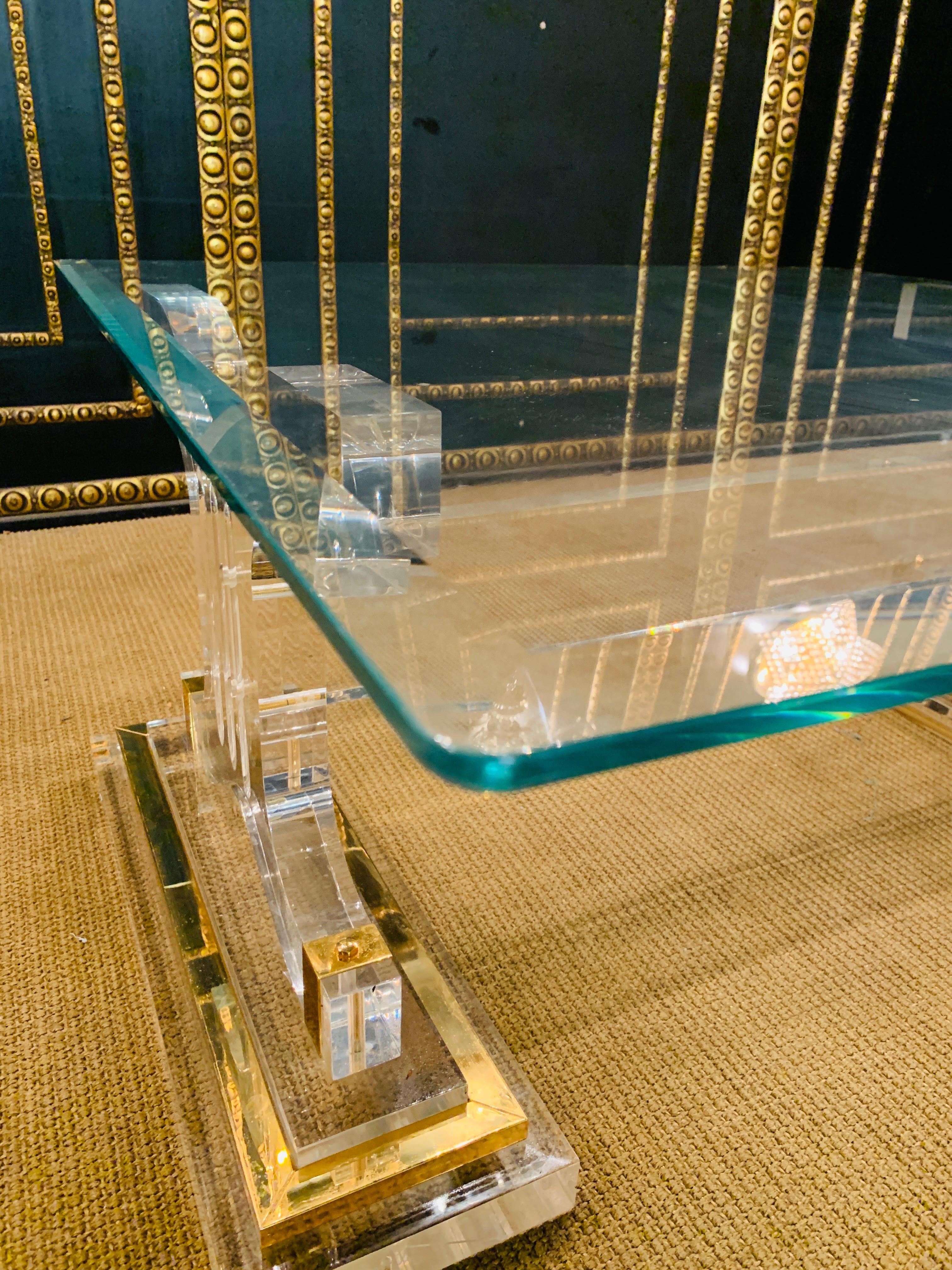 High Quality Acrylic Coffee/Sofa Table with Glass Top For Sale 7