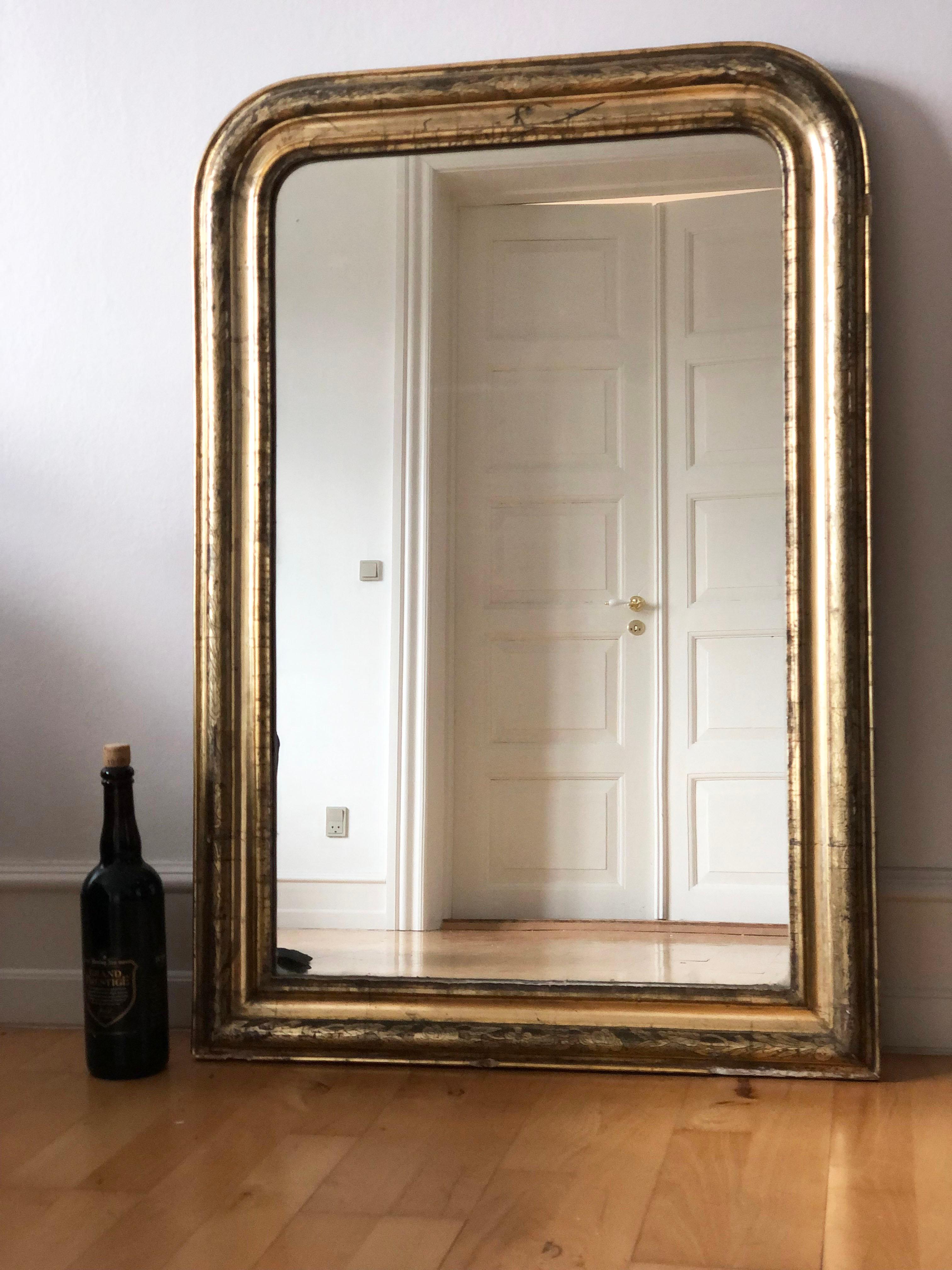 Mercury Glass High Quality Antique Louis Philippe Giltwood Mirror France Late 19th Century For Sale