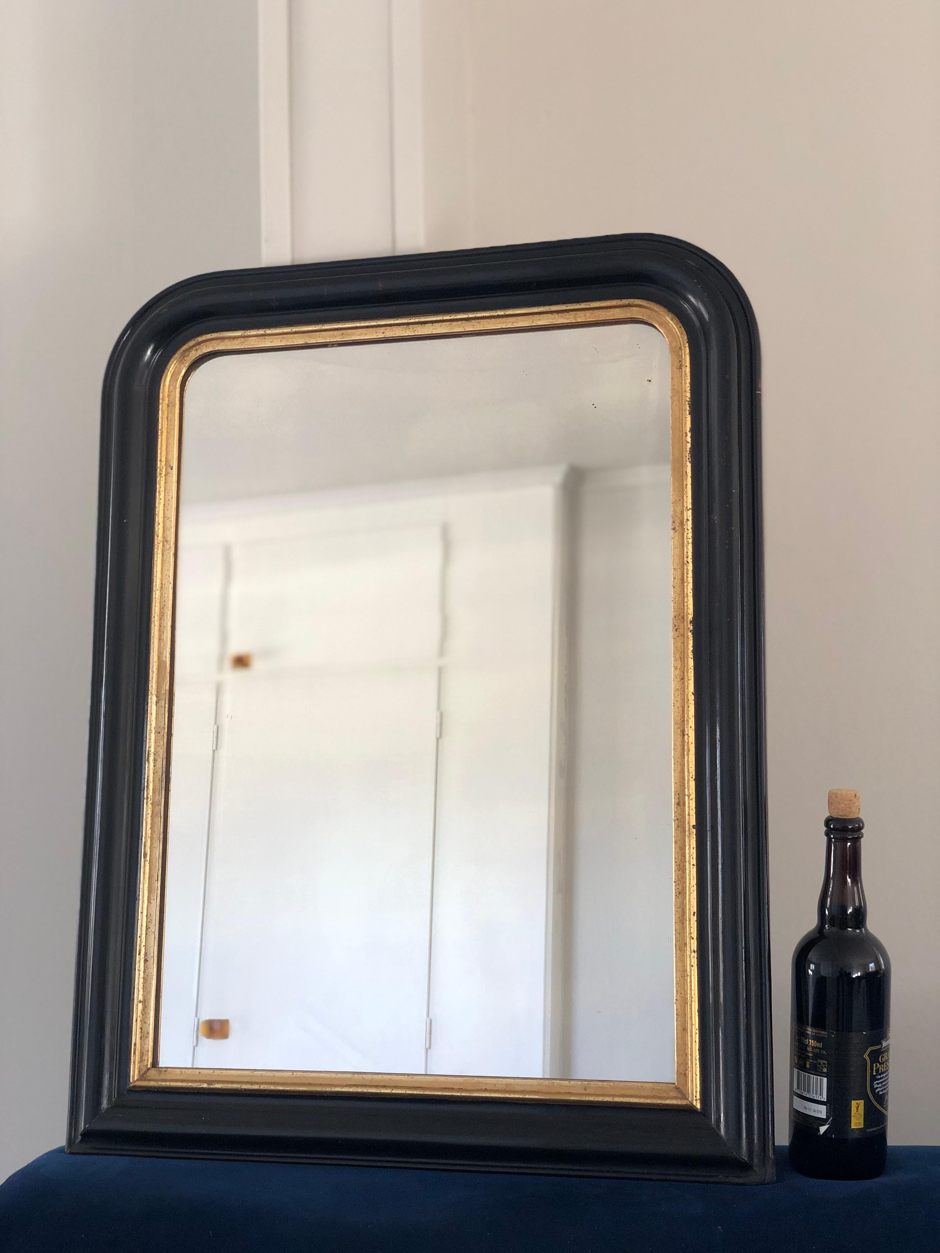 High Quality Antique Louis Philippe Mirror In Black and Gold France Late 19th Ce In Good Condition For Sale In Bjuråker, SE