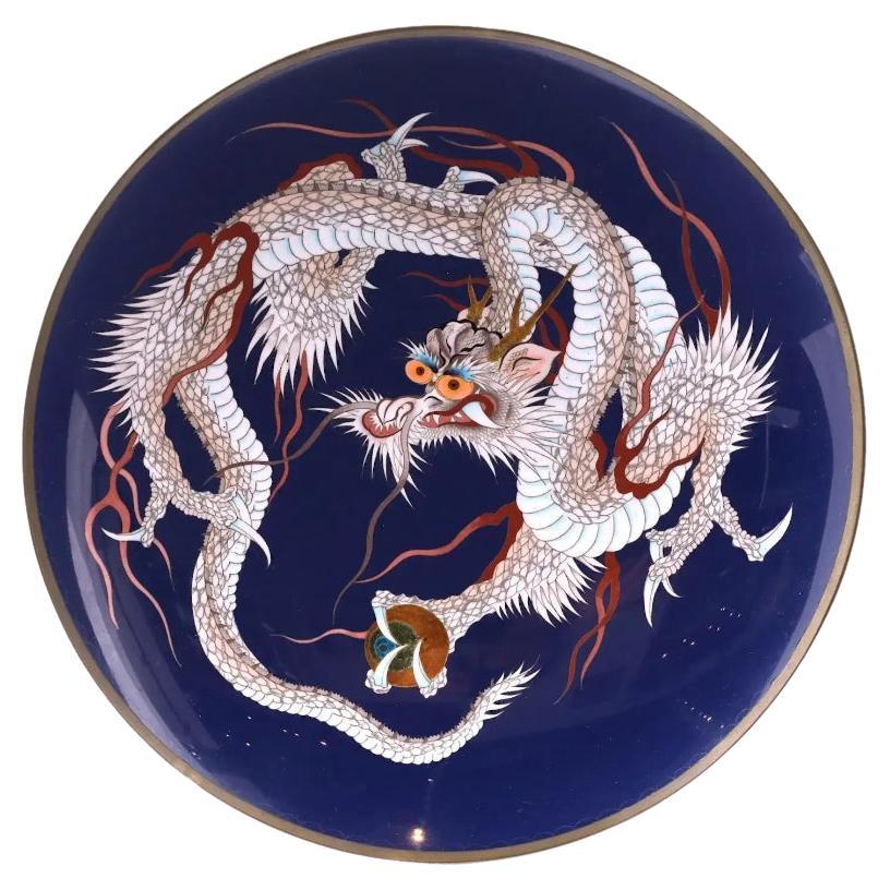 Plato Cargador Antiguo Japonés Meiji de Cloisonné y Esmalte Dragón de Alta Calidad