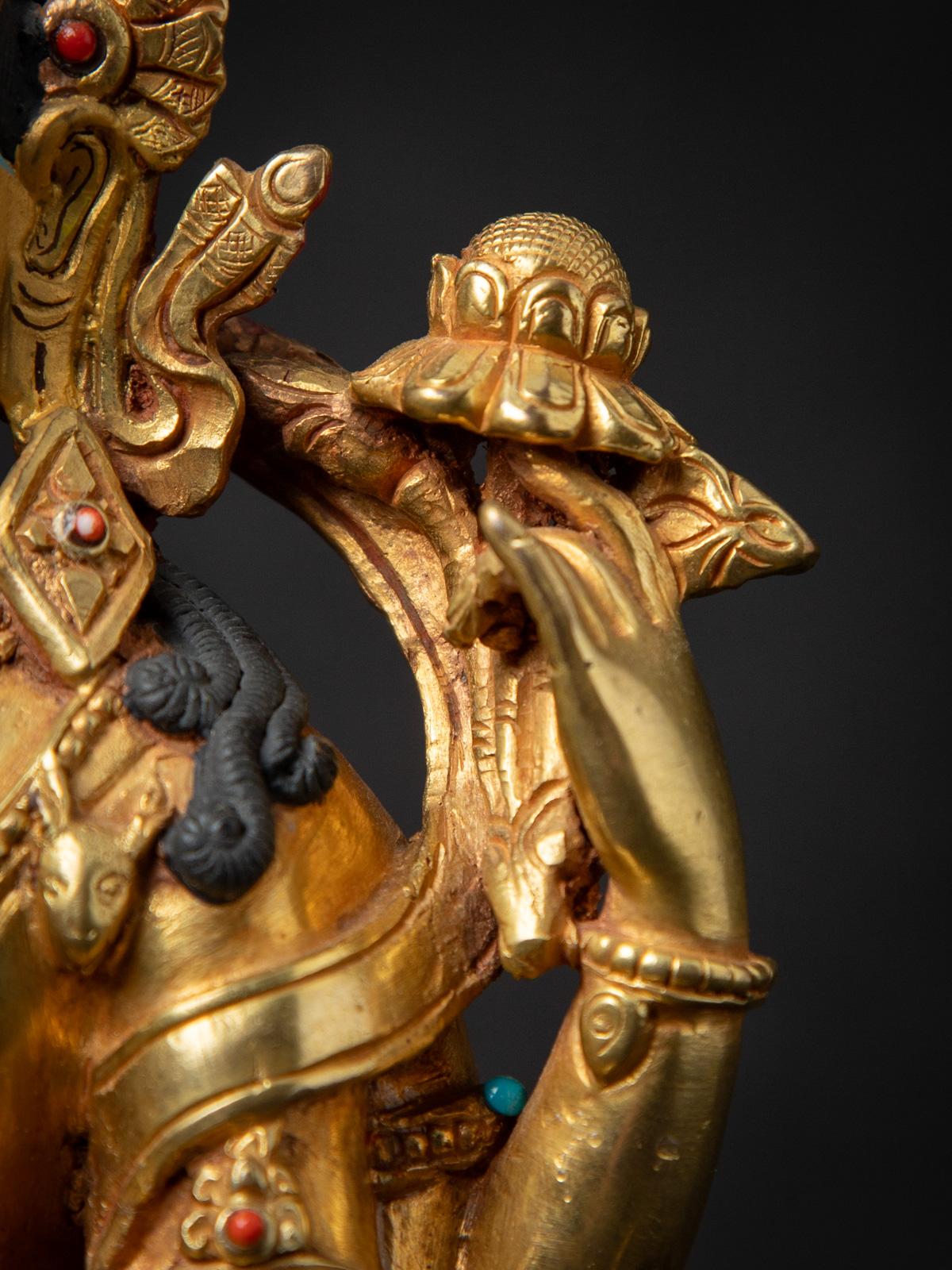 Statua Chenrezig in bronzo di alta qualità proveniente dal Nepal in vendita 11
