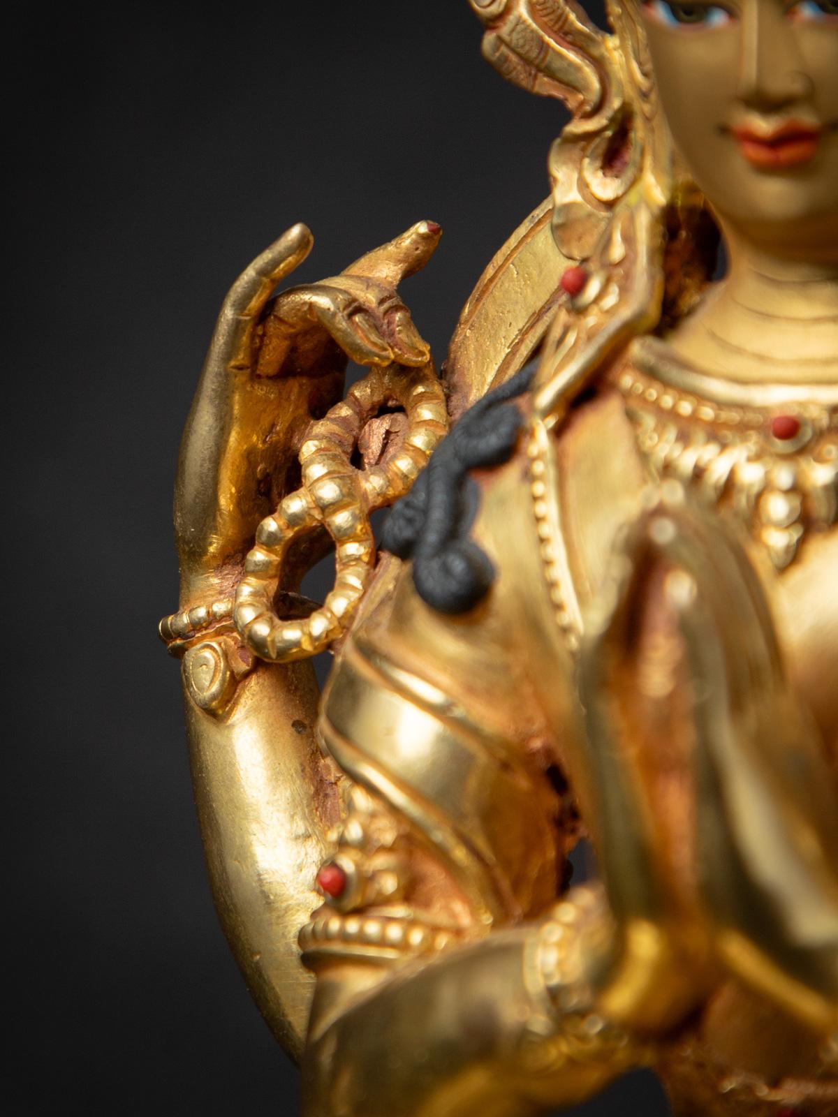 Statua Chenrezig in bronzo di alta qualità proveniente dal Nepal in vendita 12
