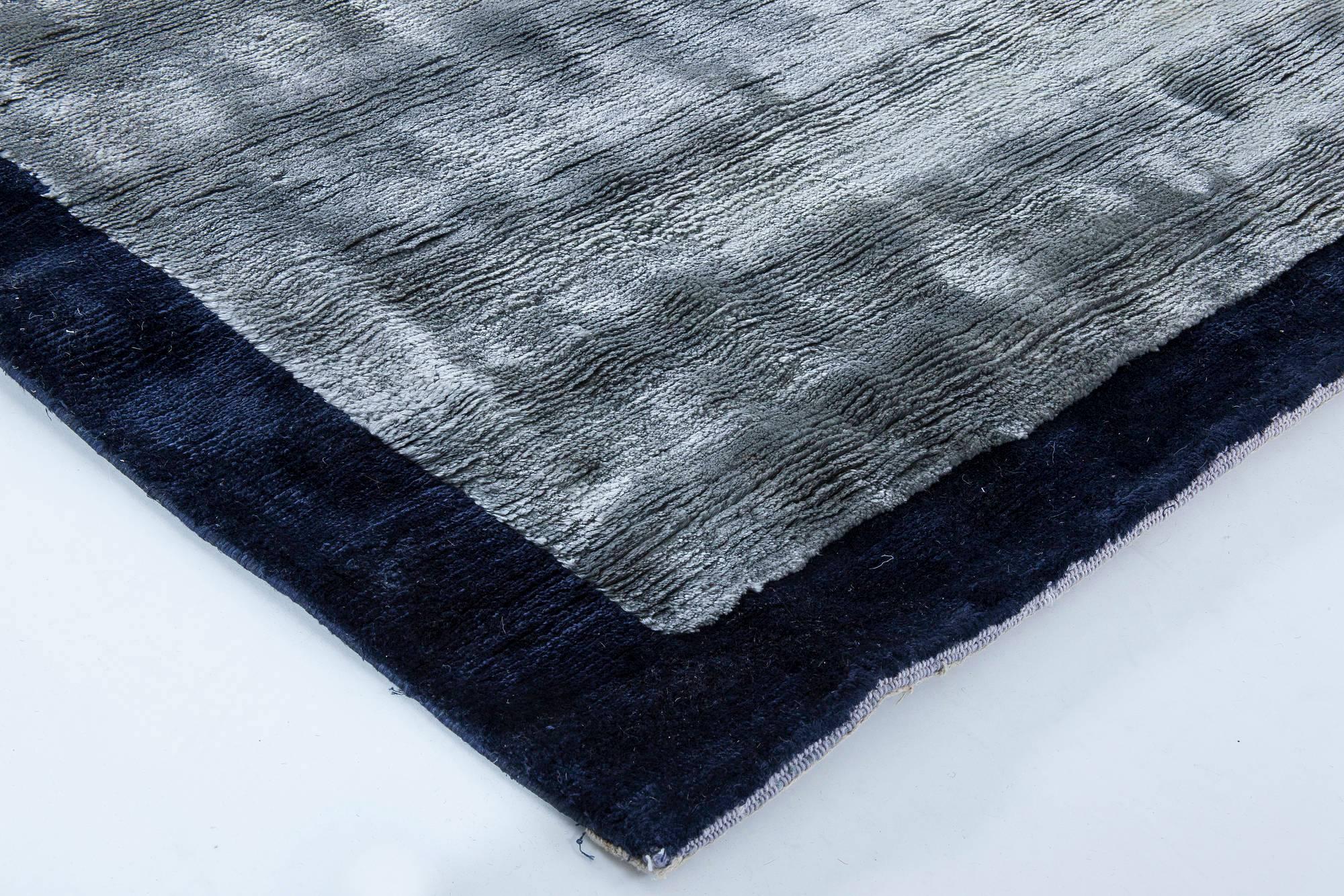 Alfombra de seda contemporánea de alta calidad hecha a mano por Doris Leslie Blau en Nuevo estado para la venta en New York, NY