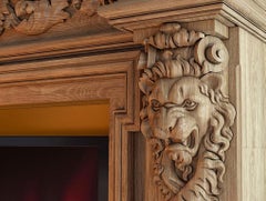 High Quality Corbel "Lion" from Oak. Victorian Carved Wood Bracket for Ceiling
