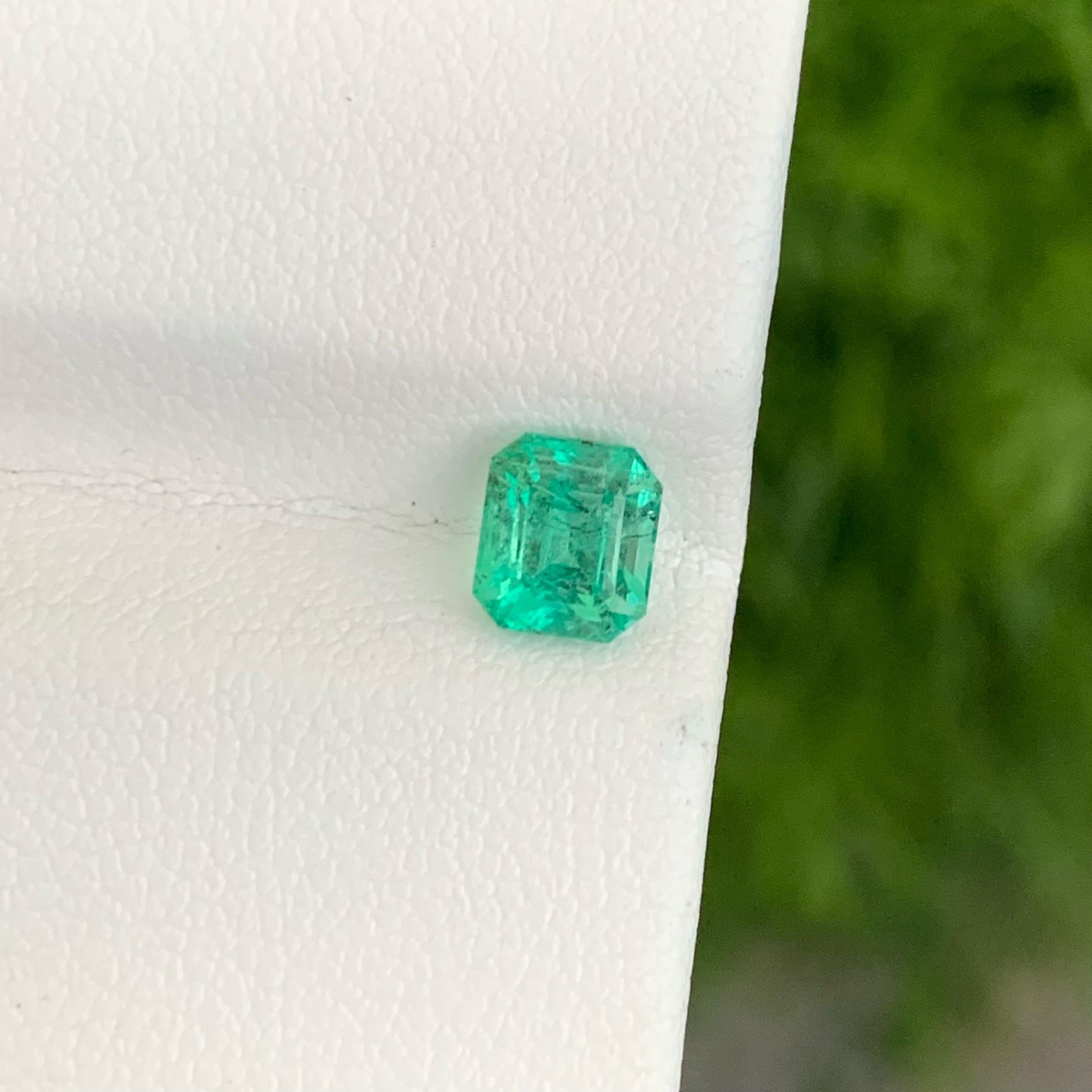 High-Quality Emerald 1.00 caters Emerald Cut Natural Loose Afghani Gemstone  In New Condition In Bangkok, TH