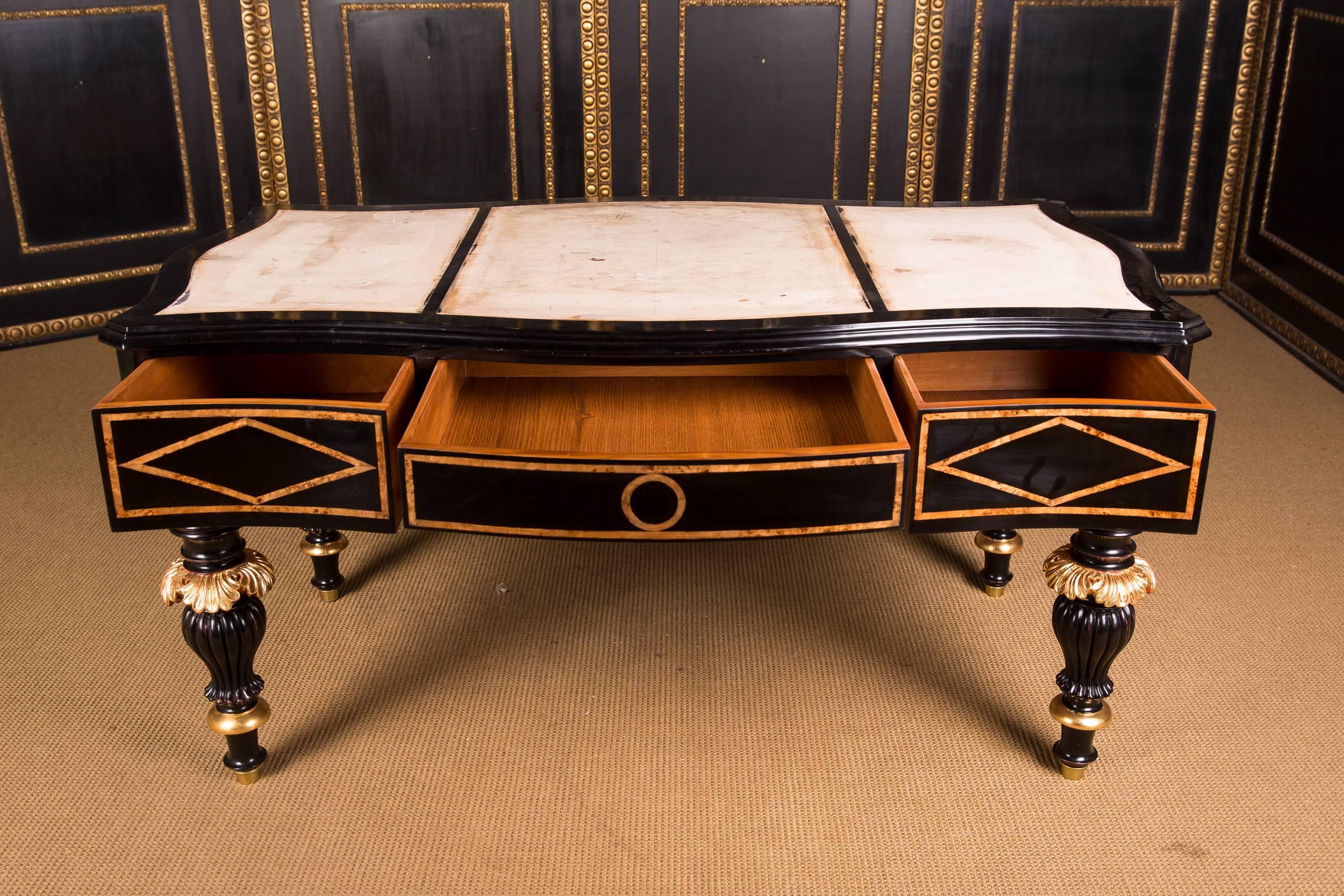 High Quality English Desk in the Biedermeier Style In Good Condition In Berlin, DE