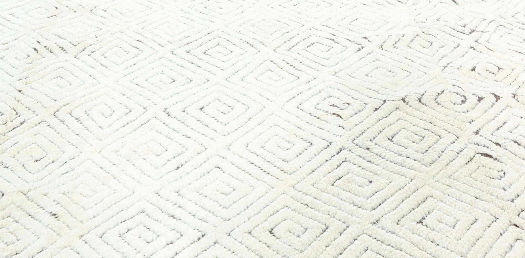 Extragroßer, hochlehner, niedriger Gitterteppich aus Wolle von Doris Leslie Blau, hochwertiger Qualität (Indisch) im Angebot