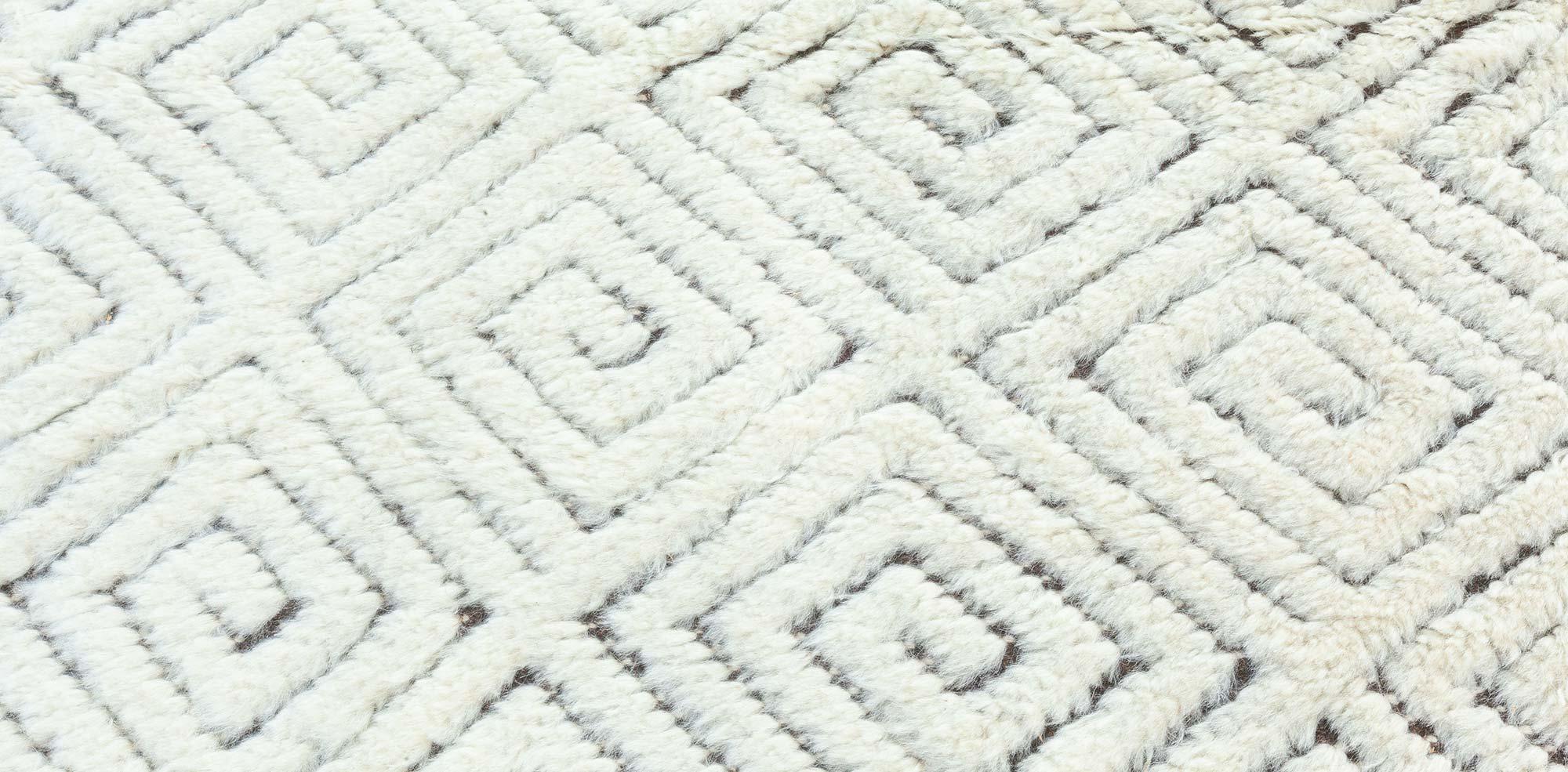 Extragroßer, hochlehner, niedriger Gitterteppich aus Wolle von Doris Leslie Blau, hochwertiger Qualität (Handgeknüpft) im Angebot