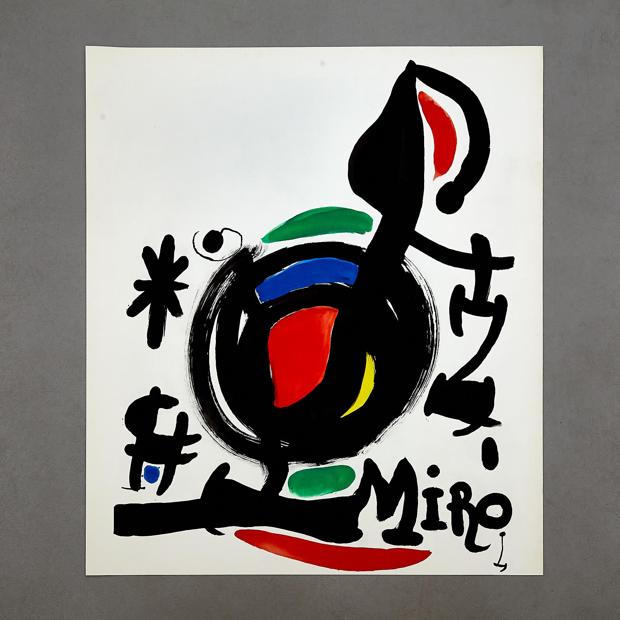 Hochwertige Farblithografie von Joan Miró.

Hergestellt in Spanien, ca. 1969.

In ursprünglichem Zustand mit geringen Gebrauchsspuren, die dem Alter und dem Gebrauch entsprechen, wobei eine schöne Patina erhalten bleibt.

Auf dem Stein