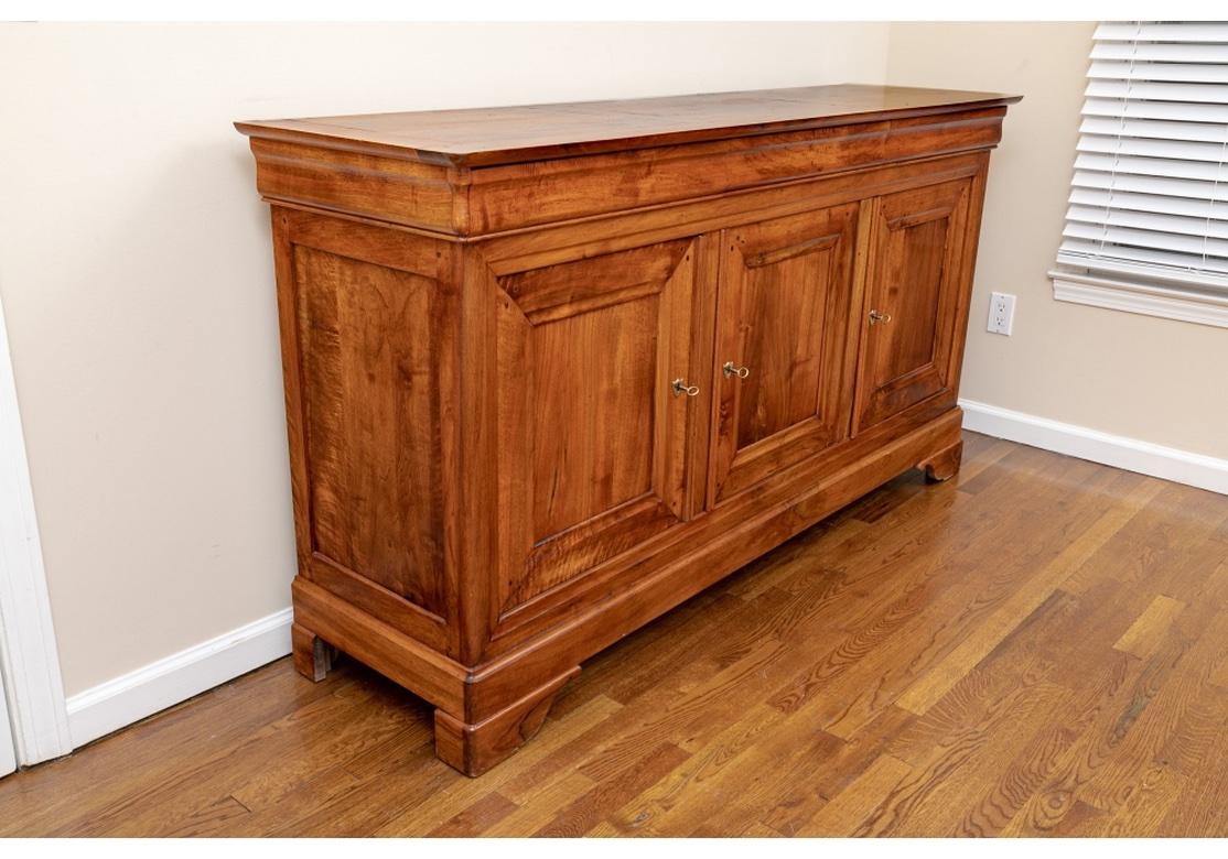 High Quality French Cherry Server Enfilade In Good Condition In Bridgeport, CT