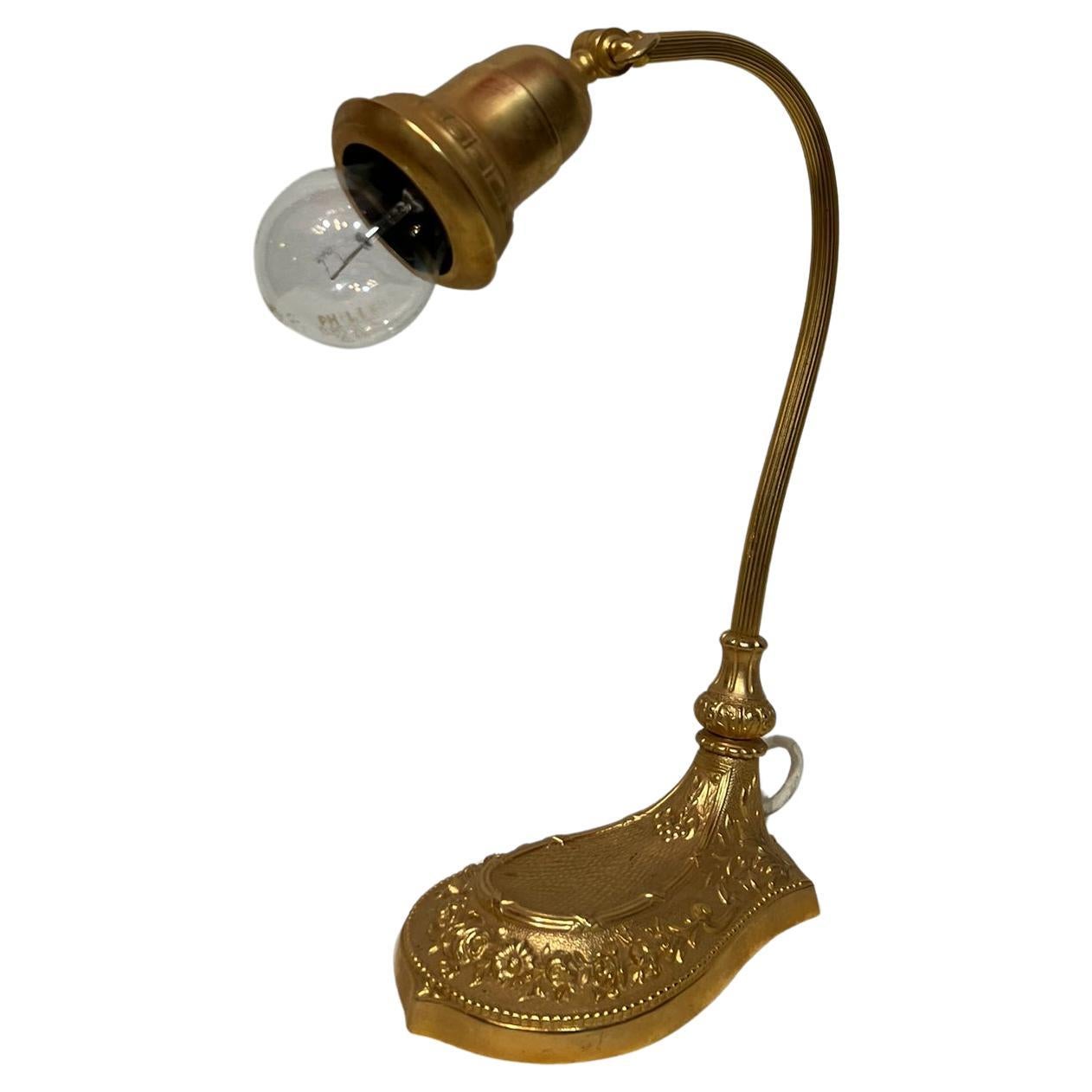 High quality French desk lamp end of the 19th century For Sale