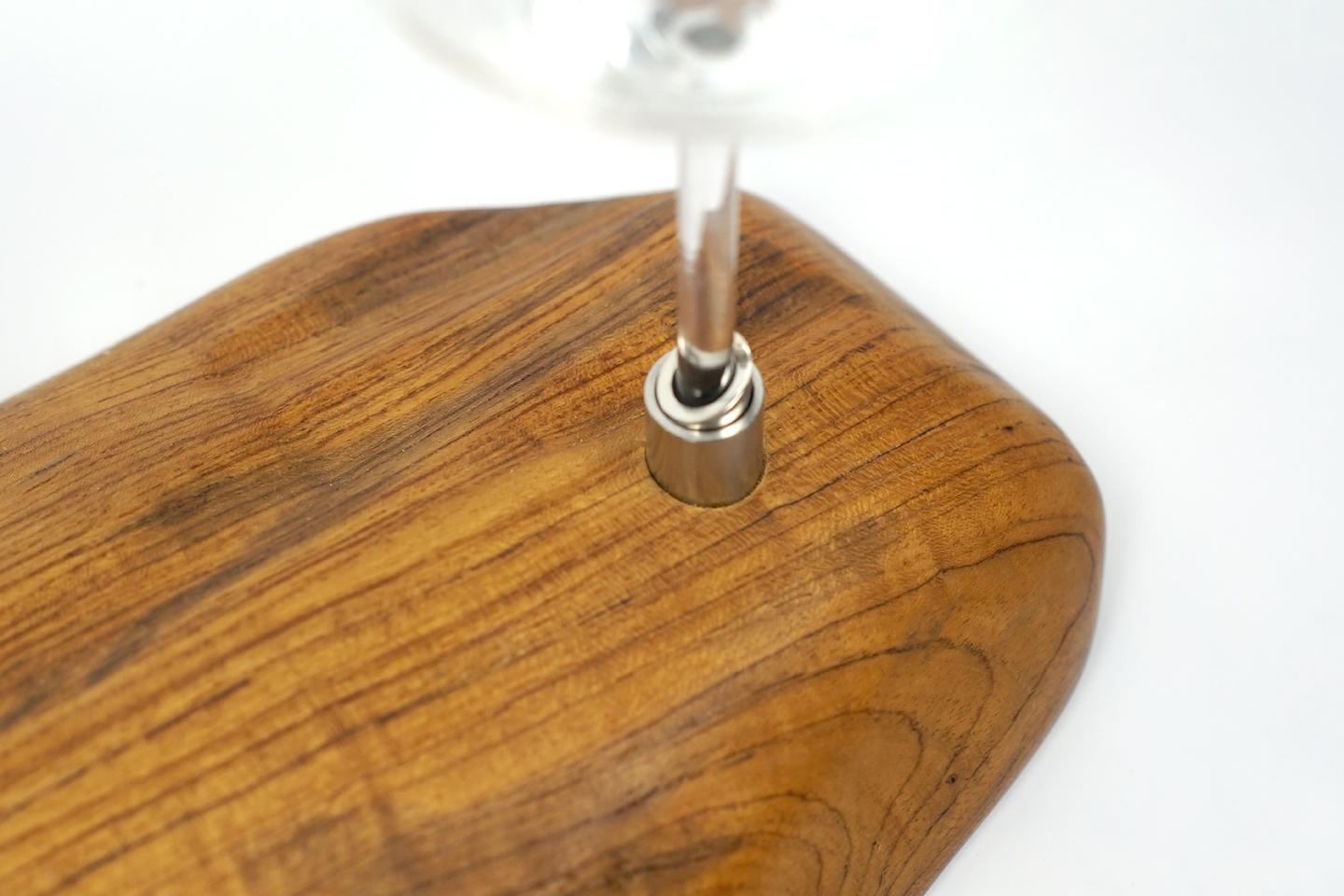 Gläser von hoher Qualität auf Sonokiling-Holz im Zustand „Neu“ im Angebot in Linz, AT
