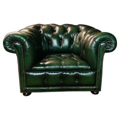 Vintage High Quality Green Chesterfield Armchair Made in England from the 80's