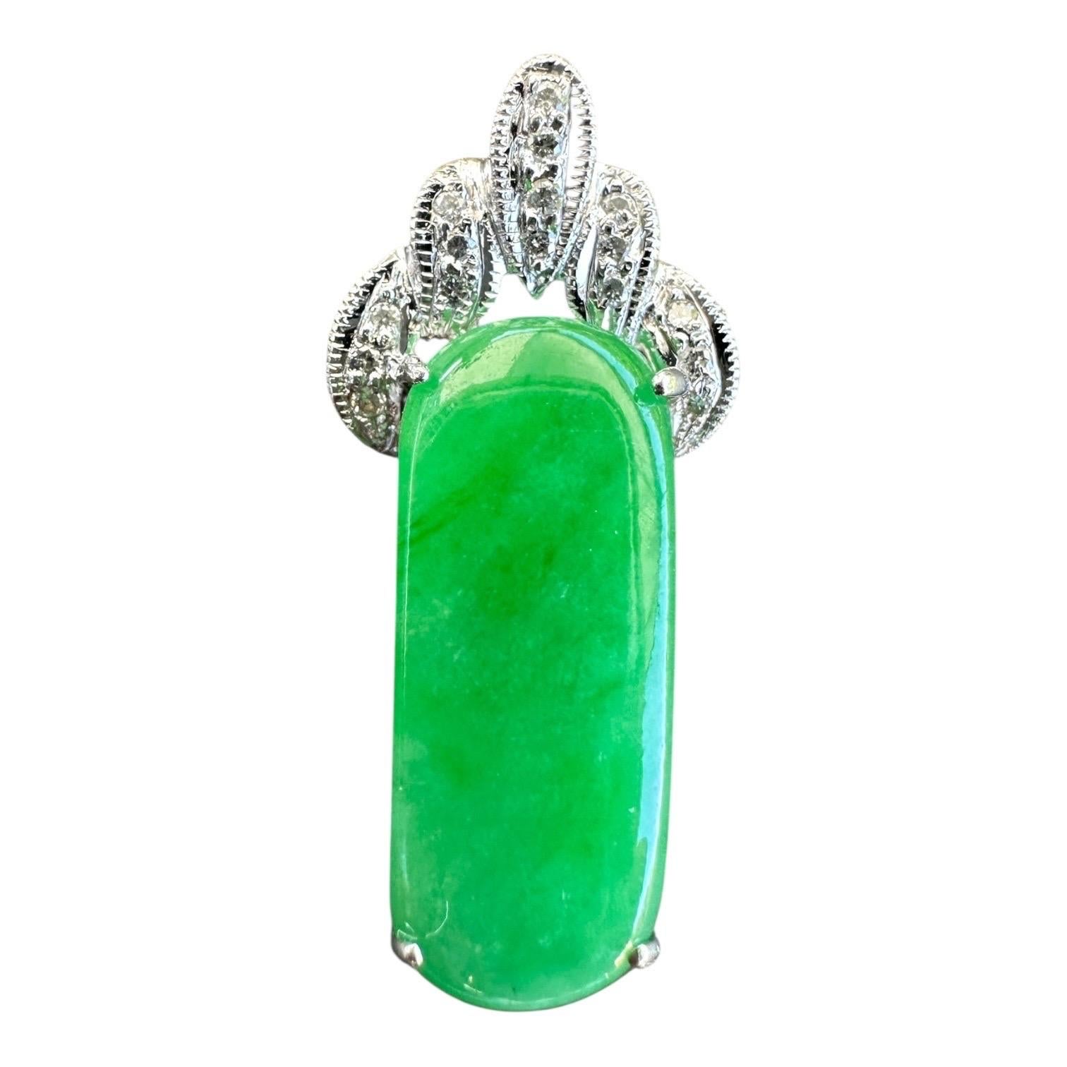 da uomo o donna Giadeite verde di alta qualità 18k WG con diamante da 16ct  Ciondolo in vendita