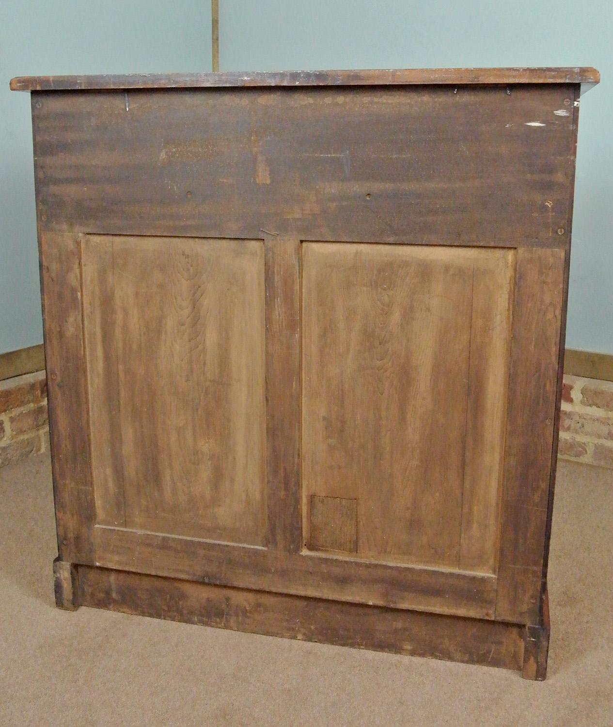 High Quality Holland & Sons Dressing Table and Chest C. 1850 3