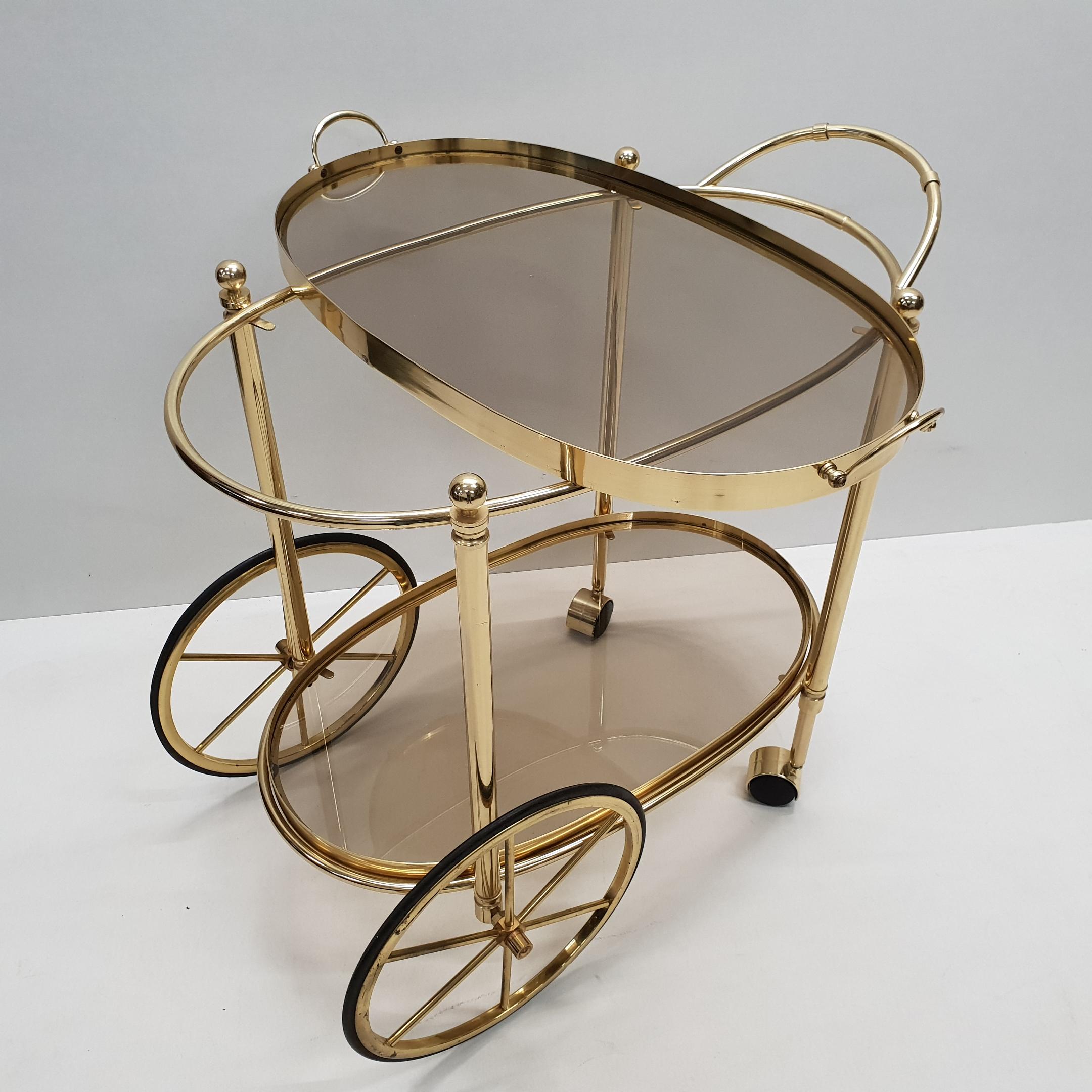 High Quality Italian Brass Trolley Bar Cart with Smoked Glass, 1980s For Sale 1