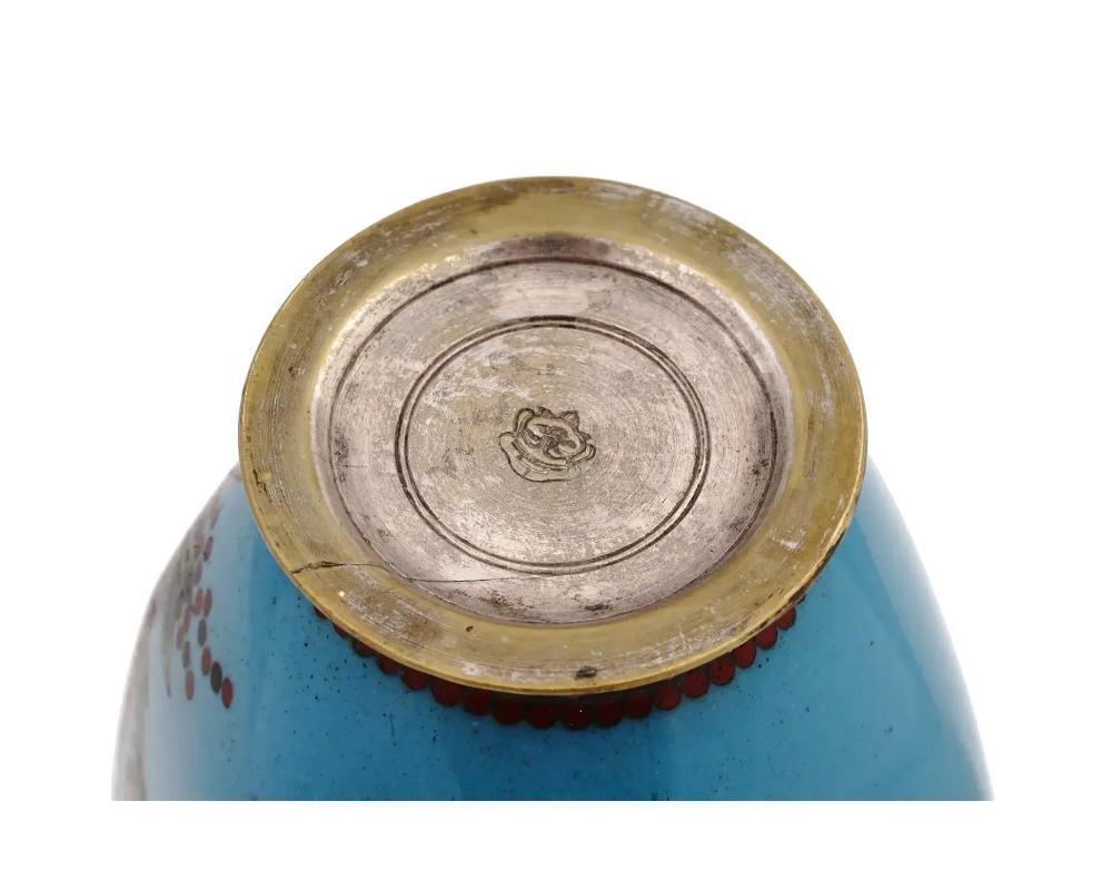 Hochwertige japanische Meiji-Cloisonné-Emaille-Silberdraht-Vase von hoher Qualität (20. Jahrhundert) im Angebot