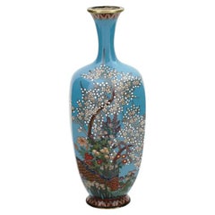 Vase japonais Meiji cloisonné émaillé argenté de haute qualité