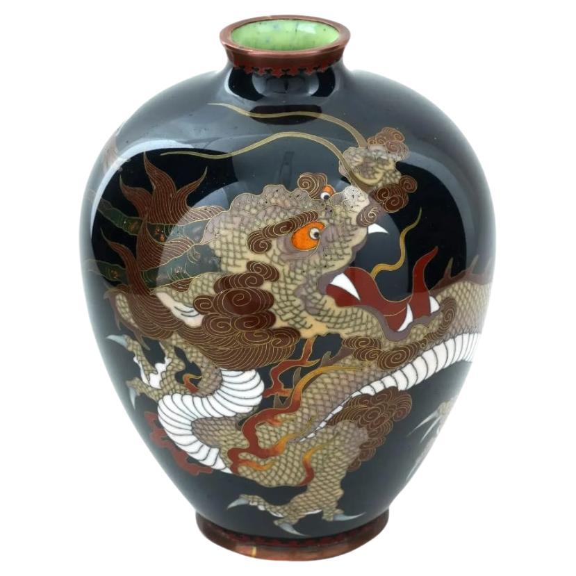 High Quality Japanese Cloisonne Forest Green Dragon Vase Attributed to Honda Yos For Sale