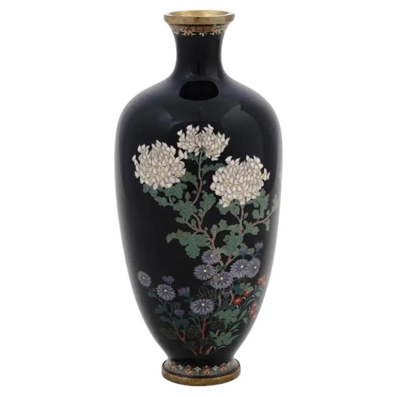 High Quality Antique Meiji Japanese Cloisonne Enamel Vase With Hydrangea's Hayas For Sale