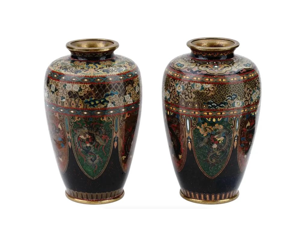 High Quality Japanese Meiji Cloisonne Enamel Vases In Good Condition For Sale In New York, NY