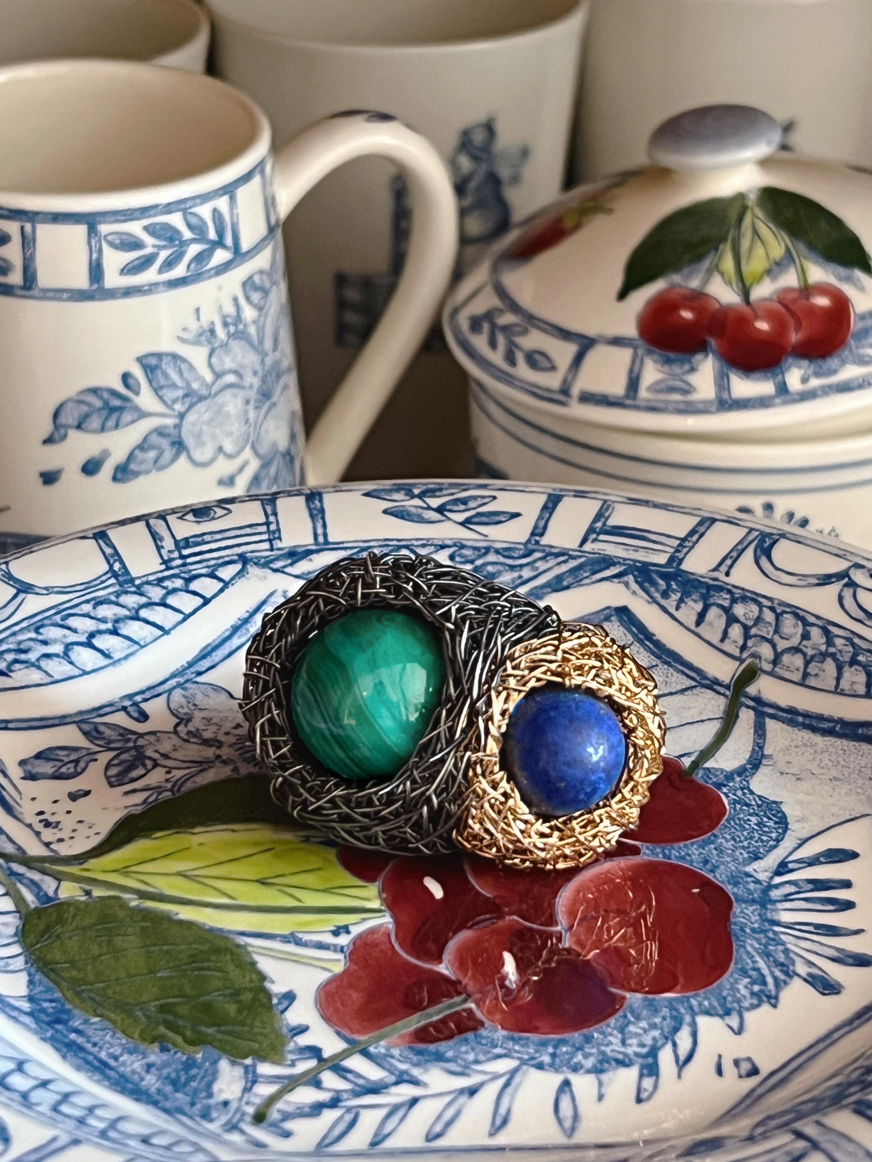 High quality Lapis Lazuli & Malachite One-Off 14 K Yellow Gold F. Cocktail Ring For Sale 1
