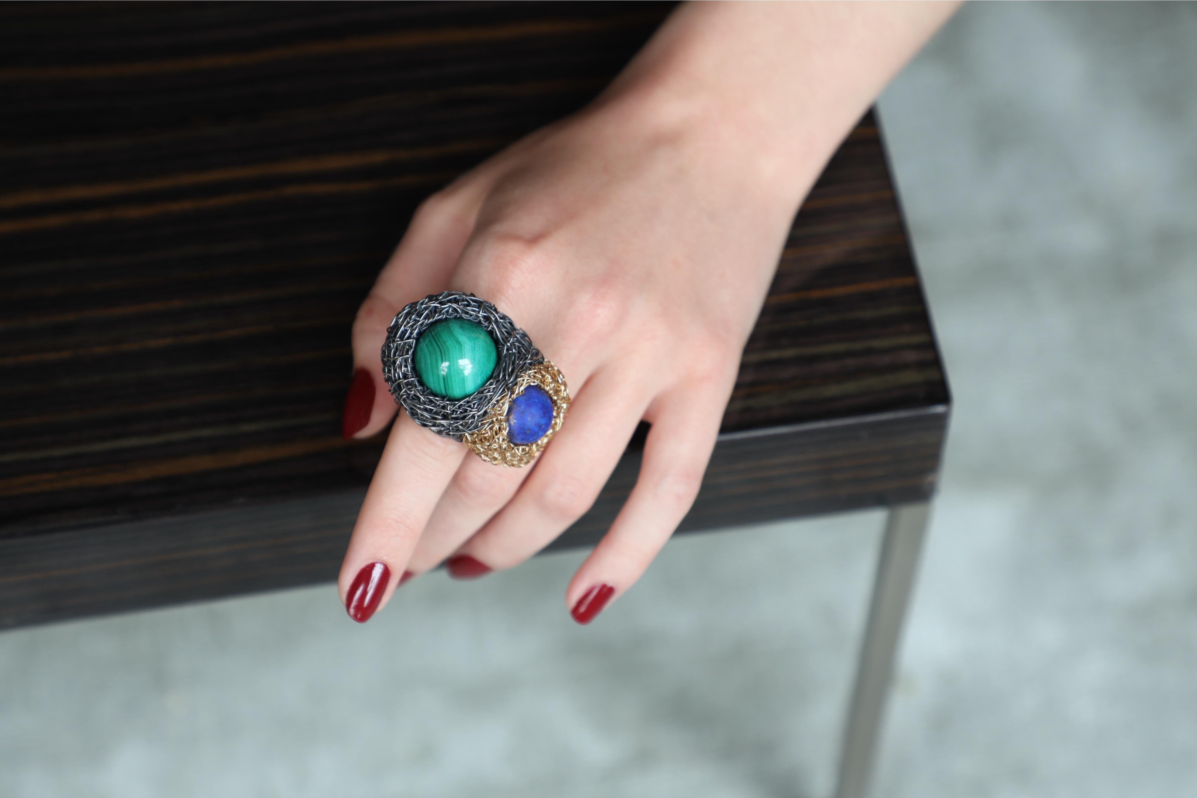 High quality Lapis Lazuli & Malachite One-Off 14 K Yellow Gold F. Cocktail Ring For Sale 3