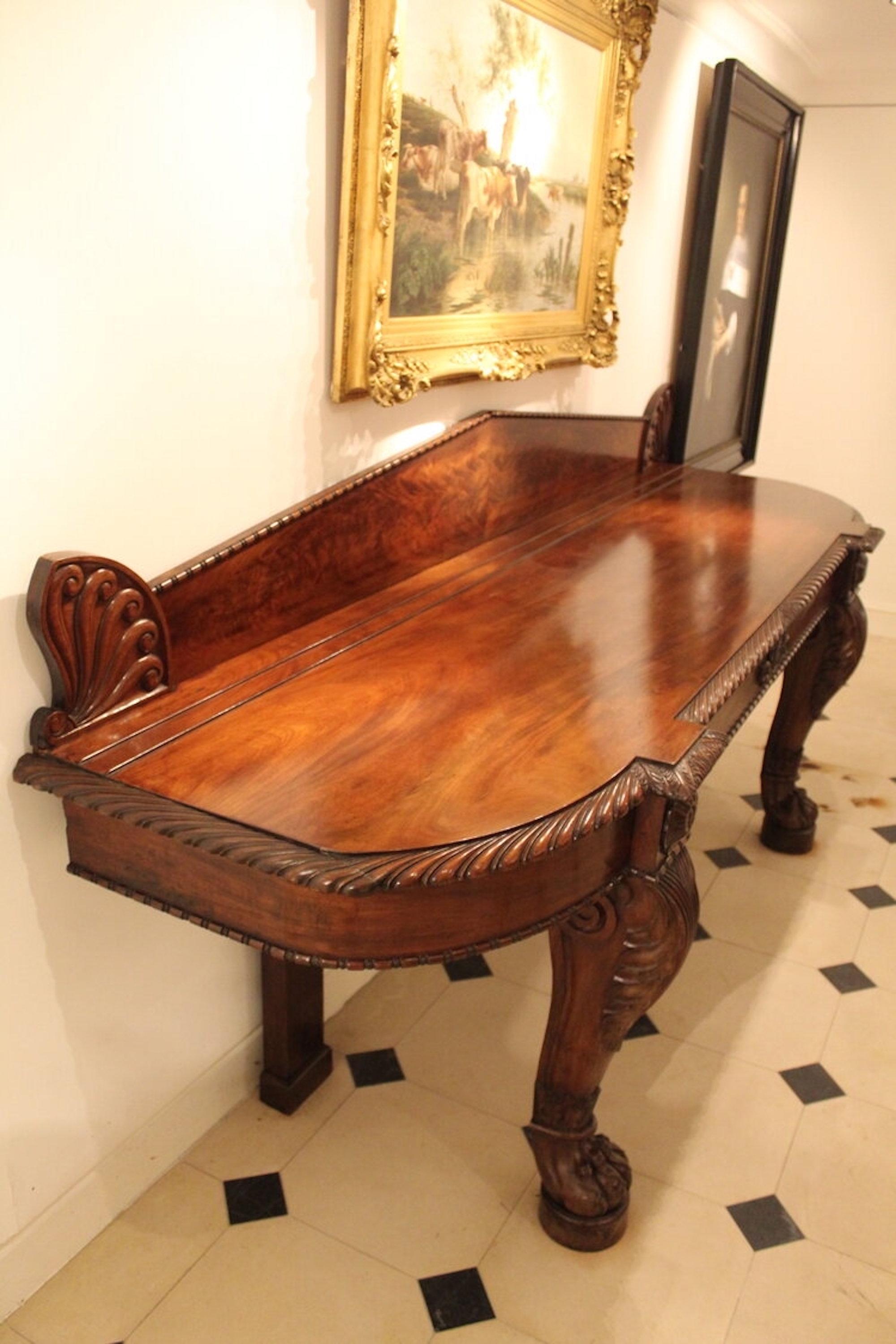 19th Century High Quality Large Scale Mahogany Serving Table For Sale