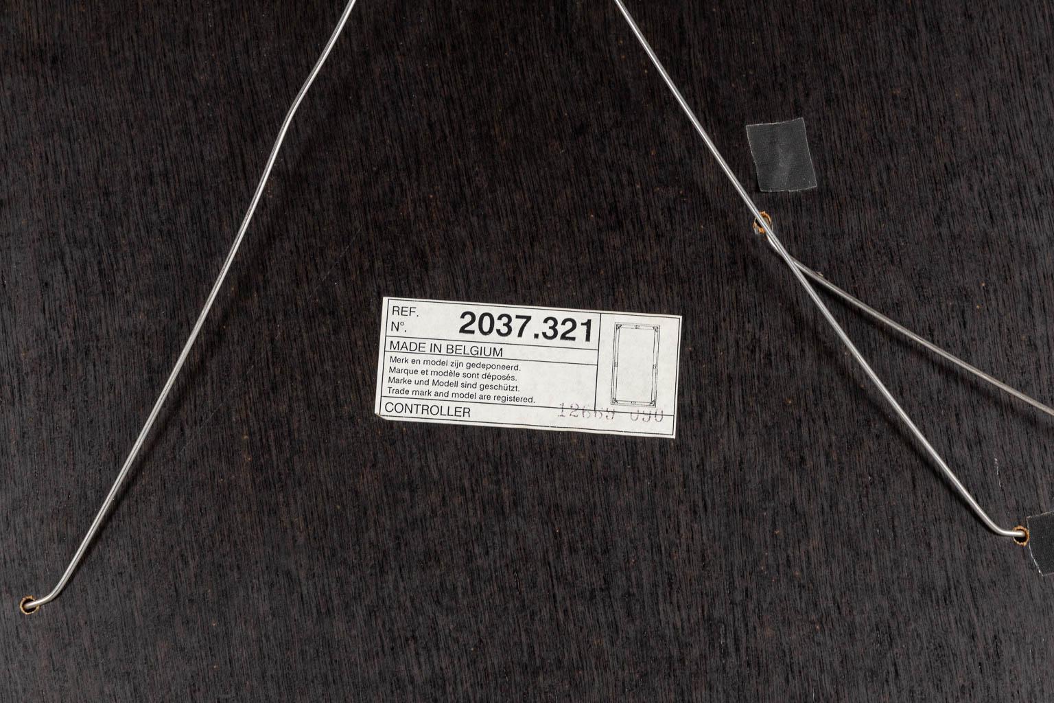Fatto a mano Grande specchio da terra o da parete in legno dorato vintage di alta qualità di Deknudt in vendita