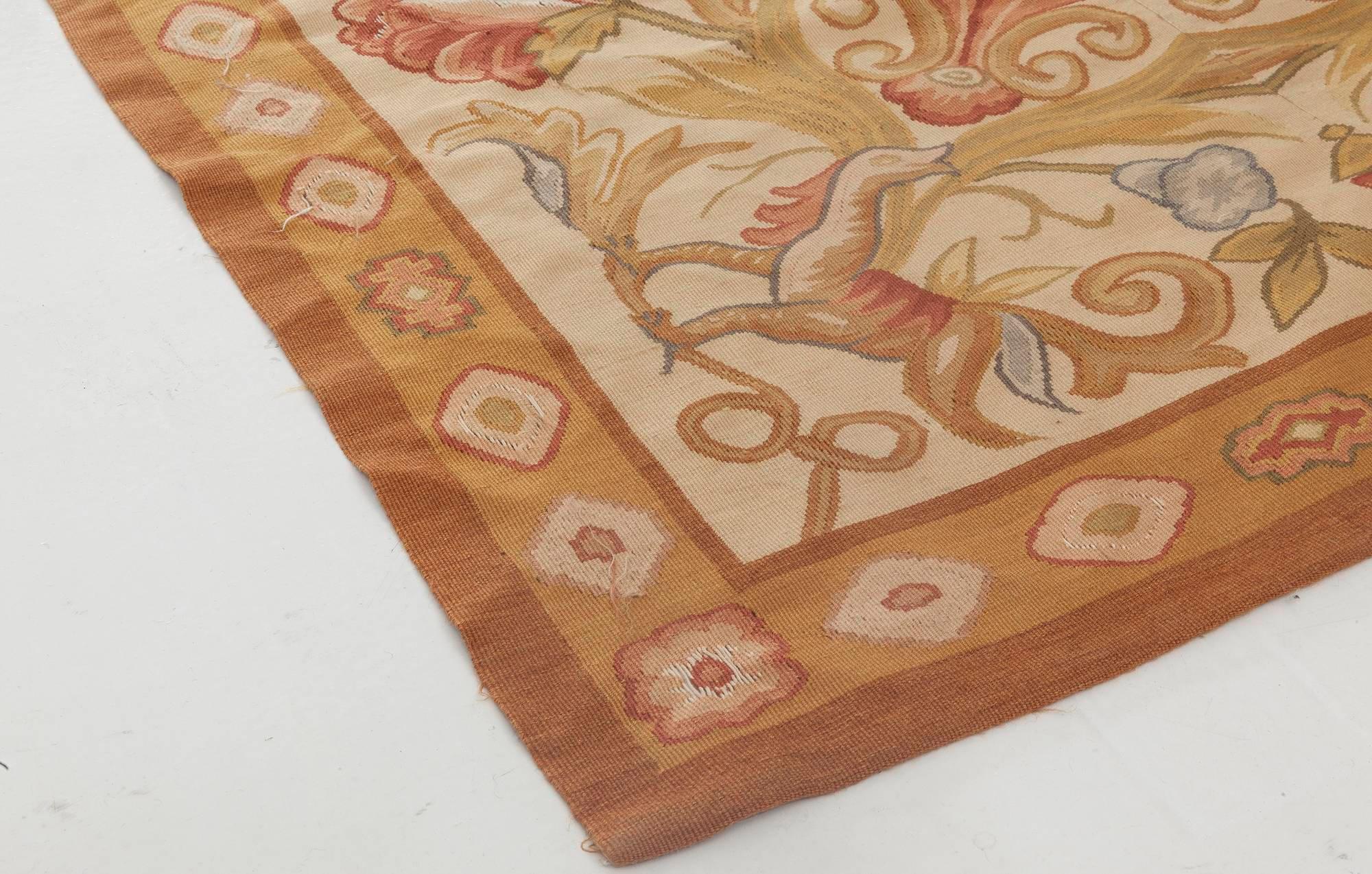 High-Quality Long & Narrow Aubusson Handmade Wool Runner by Doris Leslie Blau In New Condition For Sale In New York, NY