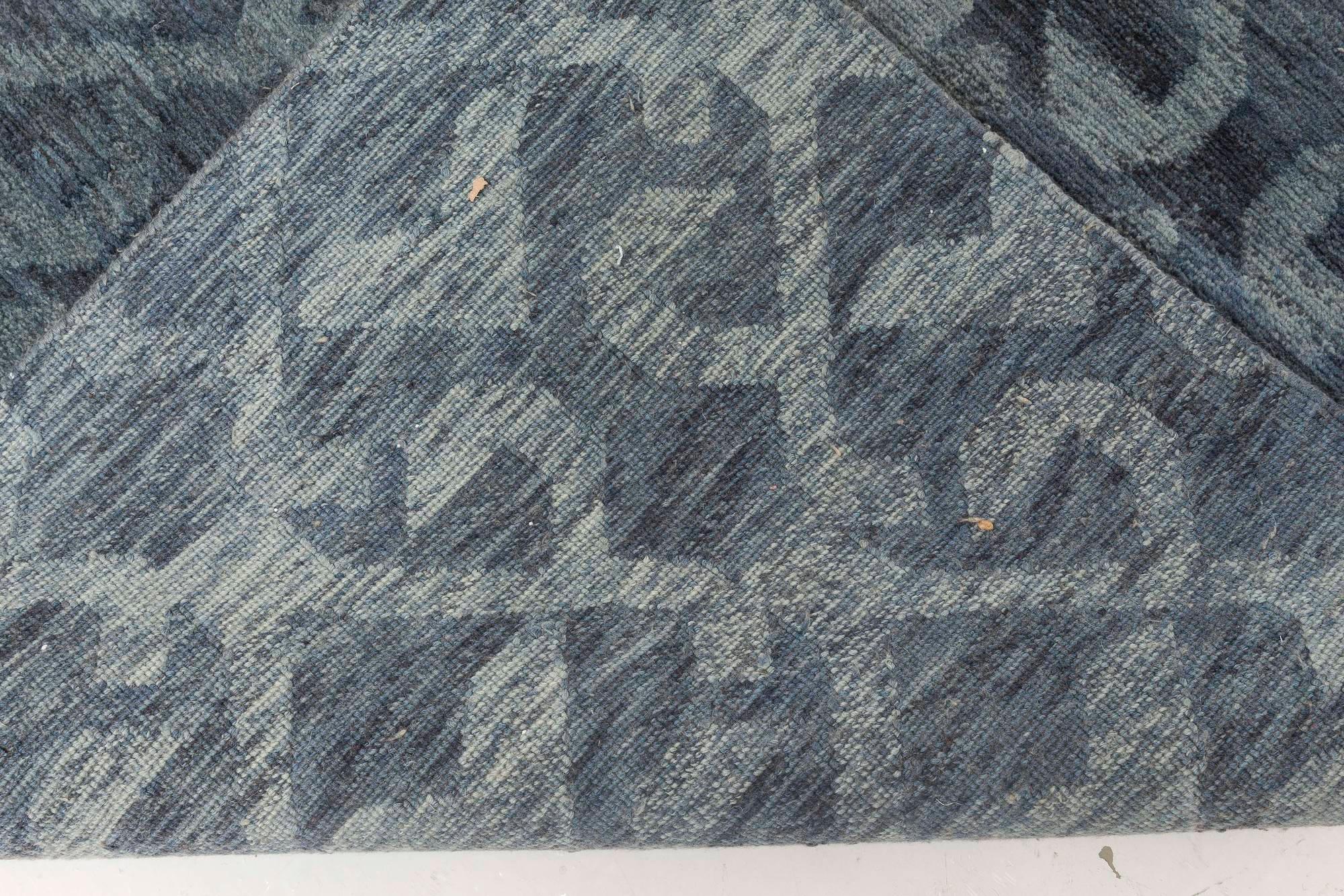 Tessuto a mano Runner moderno e di alta qualità in pashmina blu geometrica di Doris Leslie Blau in vendita