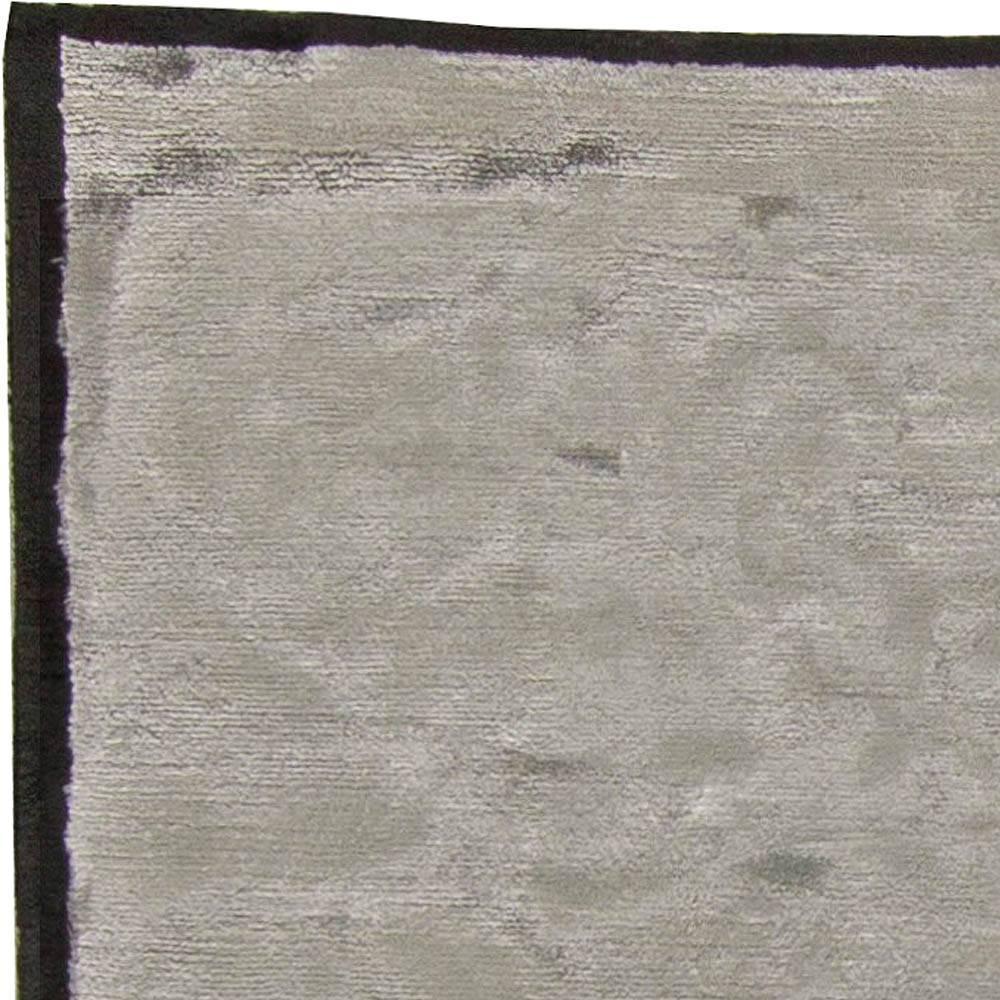 High-Quality Modern Gray Handmade Wool Rug by Doris Leslie Blau In New Condition For Sale In New York, NY