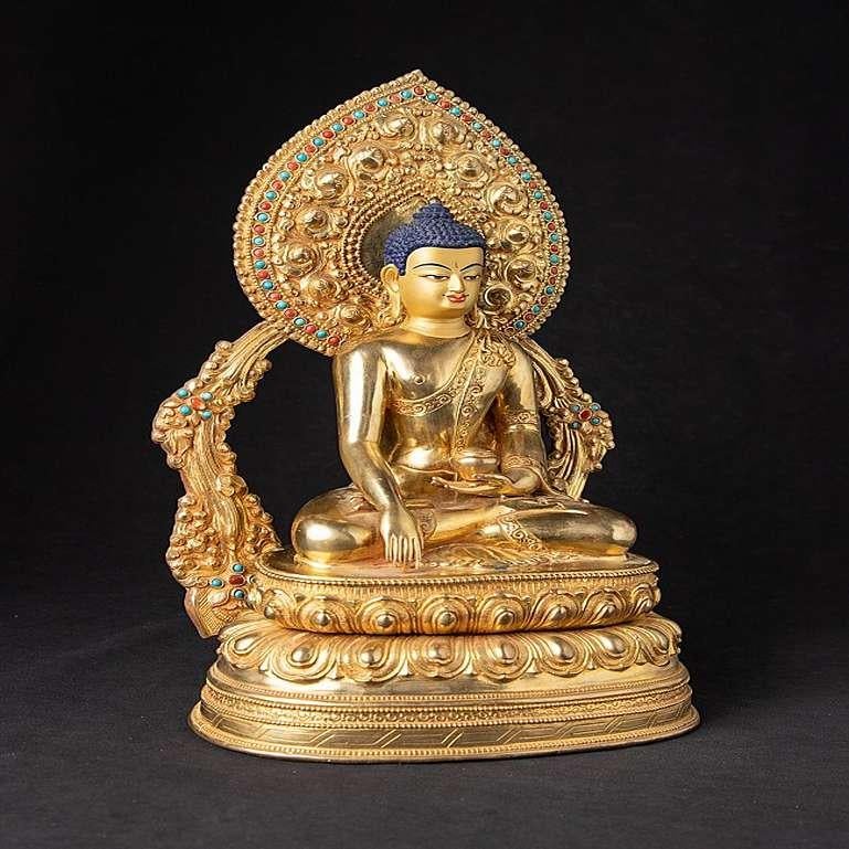 Bronze High quality Nepali bronze Buddha statue from Nepal For Sale