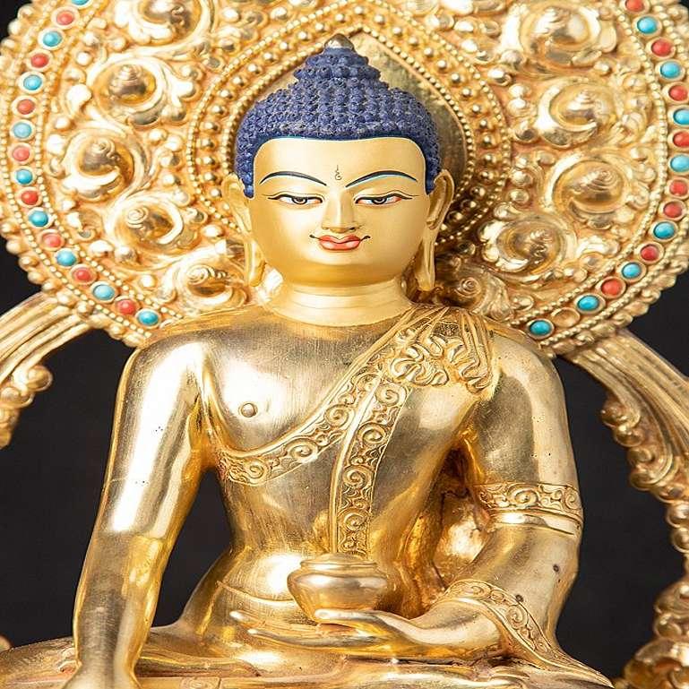 High quality Nepali bronze Buddha statue from Nepal For Sale 3