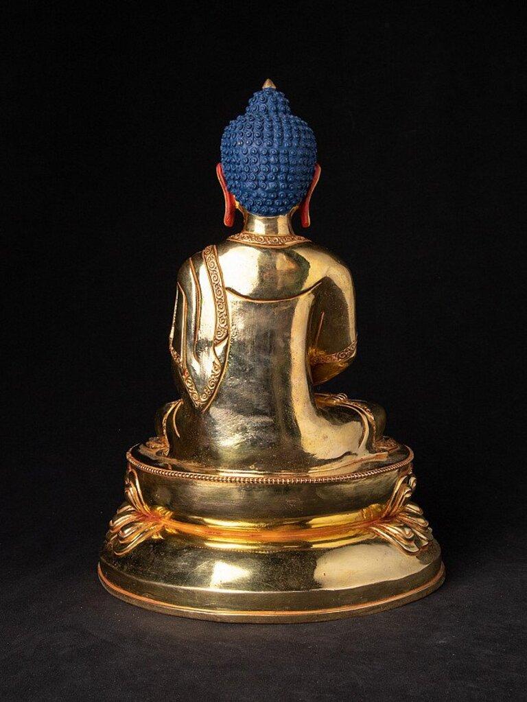 High Quality Nepali Buddha Statue from Nepal In Good Condition For Sale In DEVENTER, NL