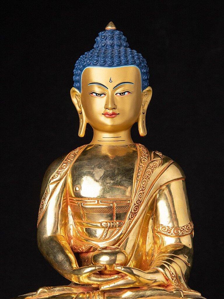 High Quality Nepali Buddha Statue from Nepal For Sale 3