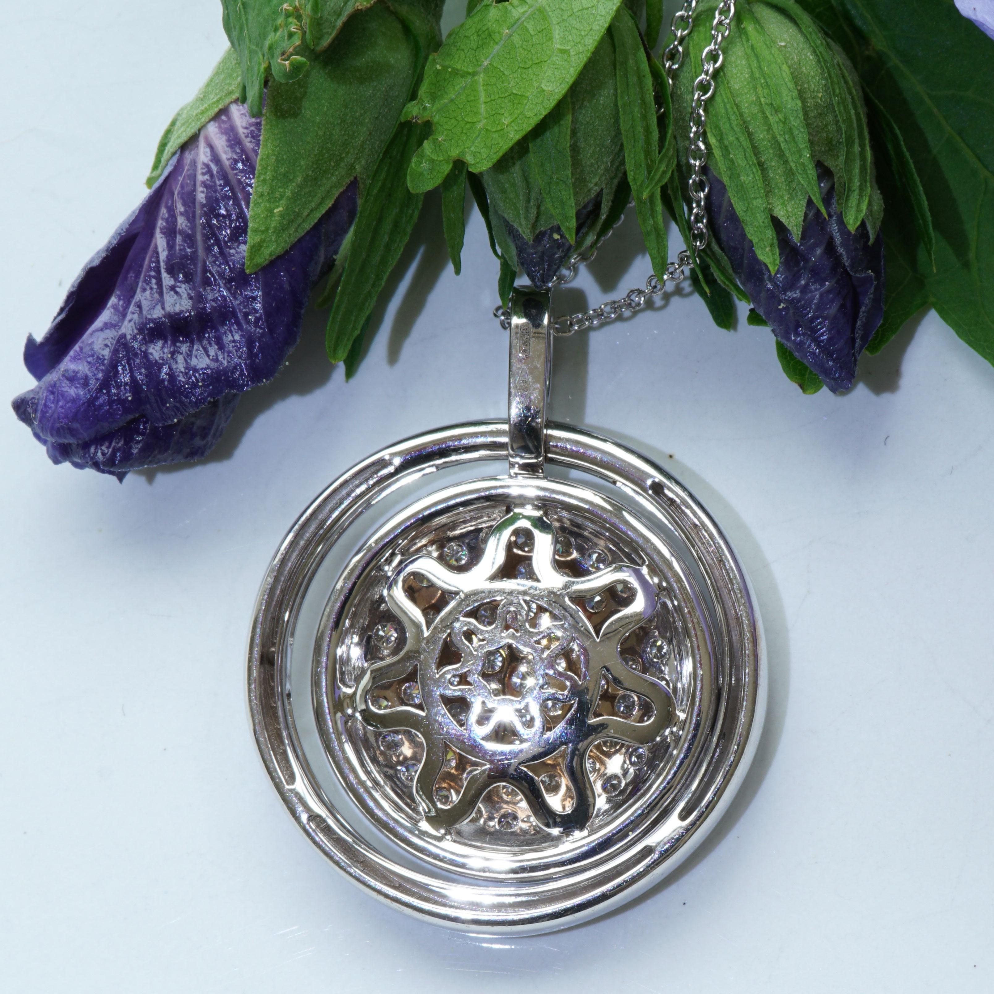Pendentif brillant de 3,55 carats poids total VS avec chaîne de 82 cm d'une merveilleuse qualité de fabrication Neuf - En vente à Viena, Viena
