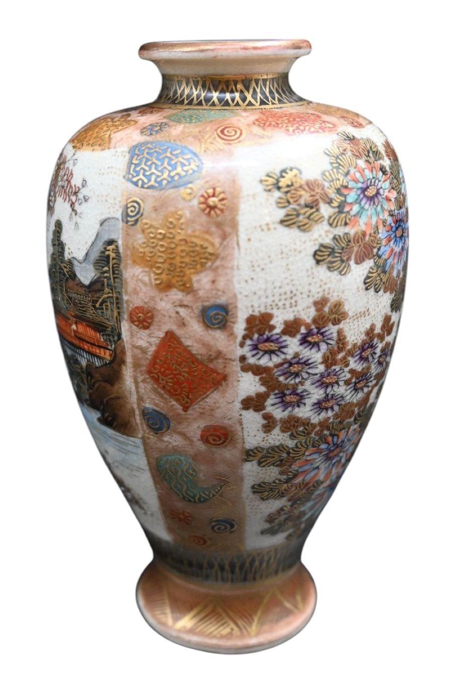 Hochwertige alte japanische Satsuma  Vase aus Steingut, um 1900, Meiji-Periode (Japanisch) im Angebot