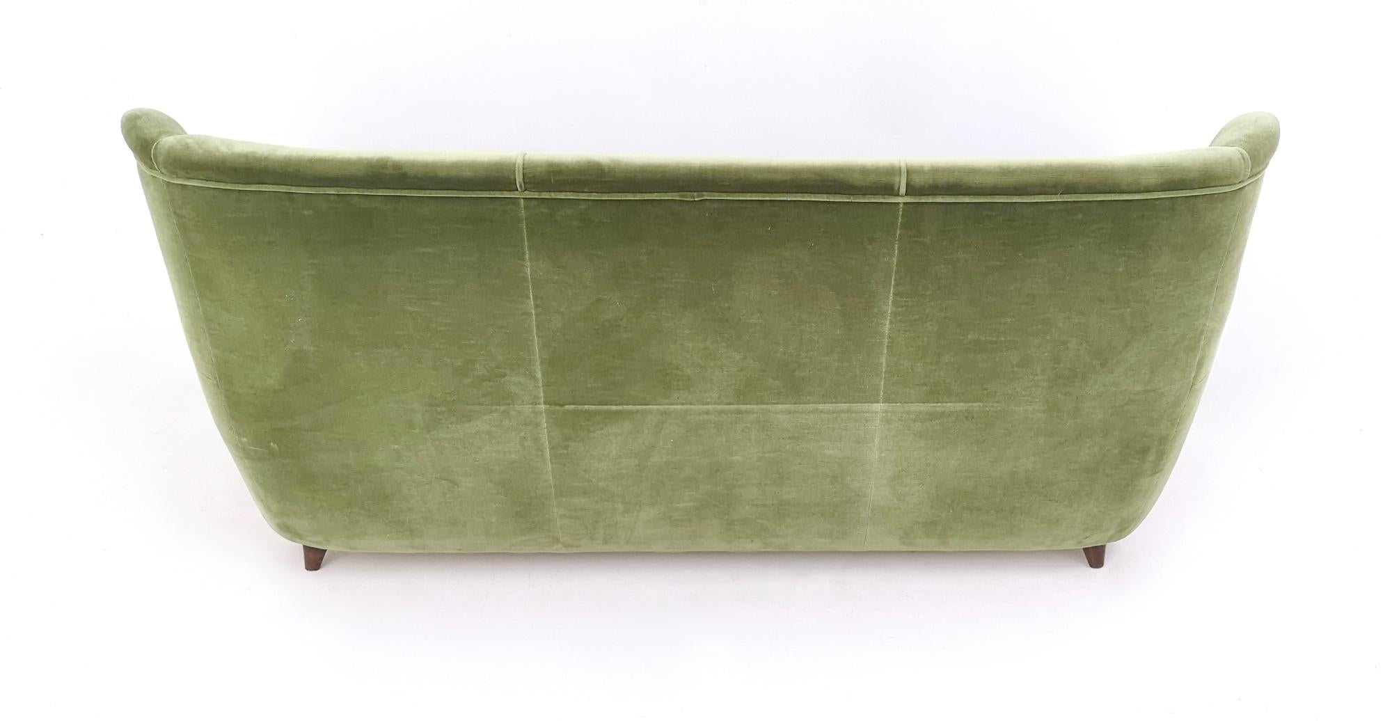 High-Quality Olive Green Velvet Sofa with Ebonized Wood Feet, Italy, 1950s 1