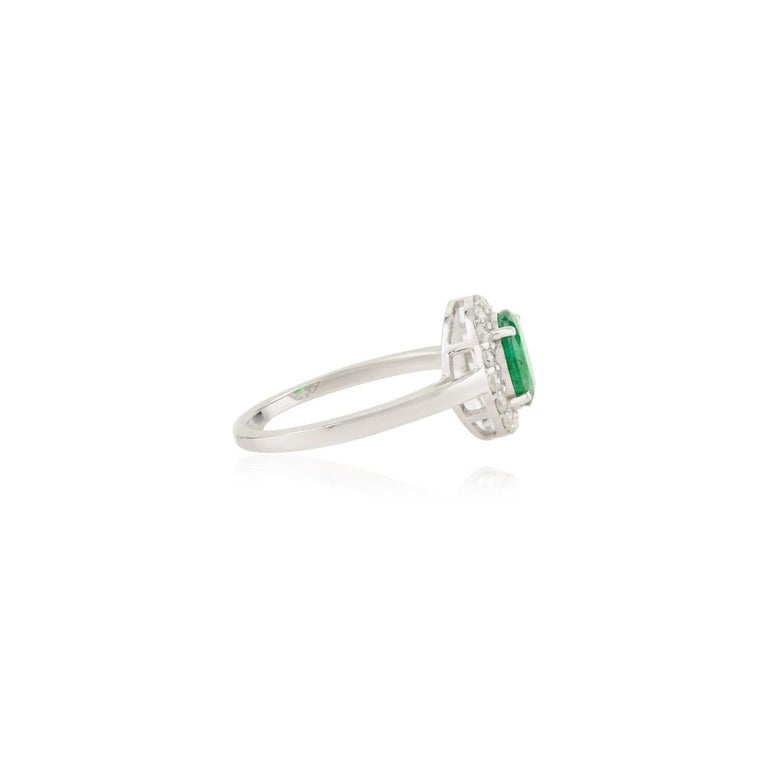 Bague De Fiançailles Halo Or Blanc 14k - Diamant Simulé Taille émeraude 3.0 Carats - Taille Personnalisable