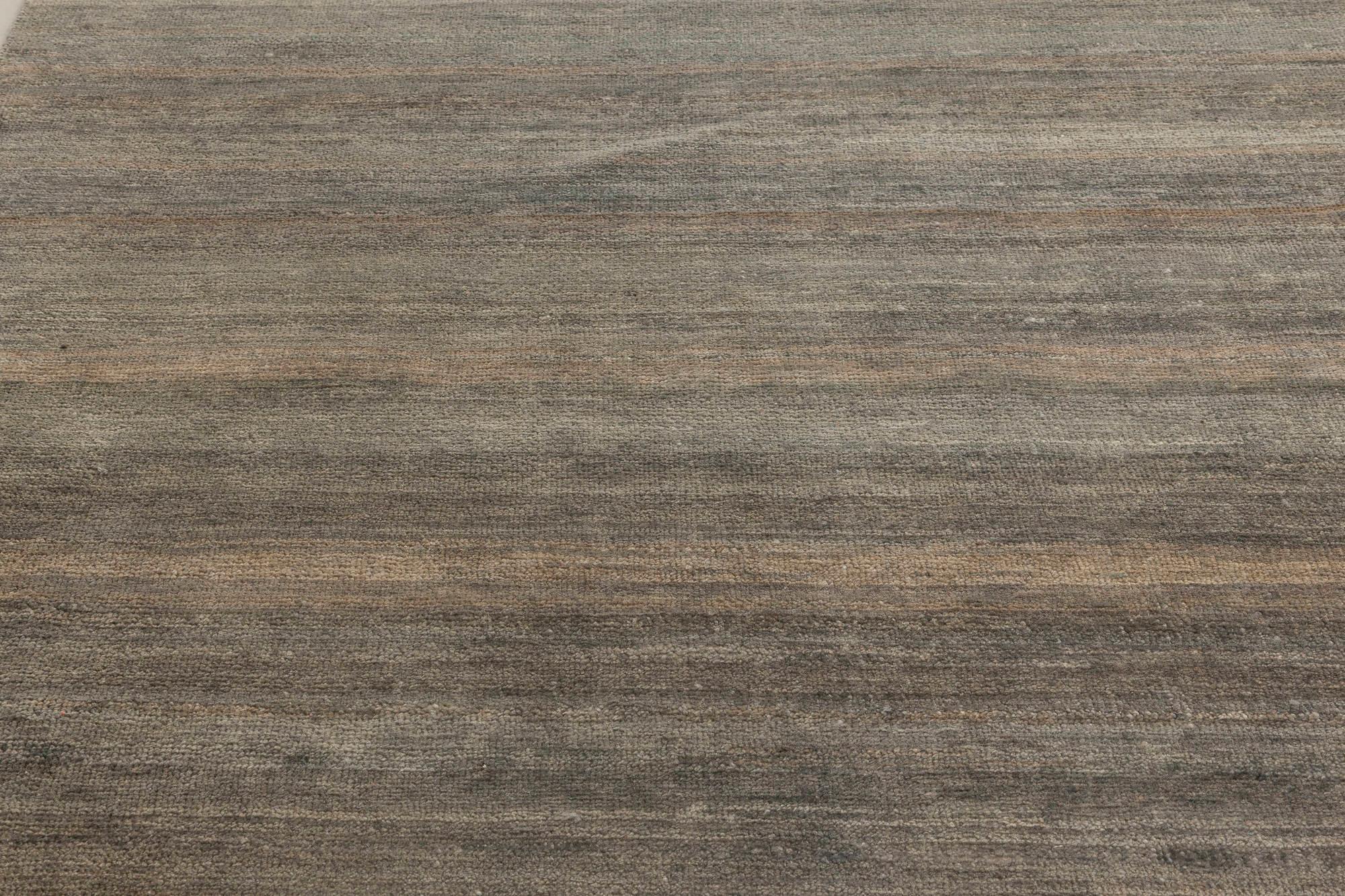 Moderno Tappeto grigio moderno di alta qualità realizzato a mano da Doris Leslie Blau in vendita