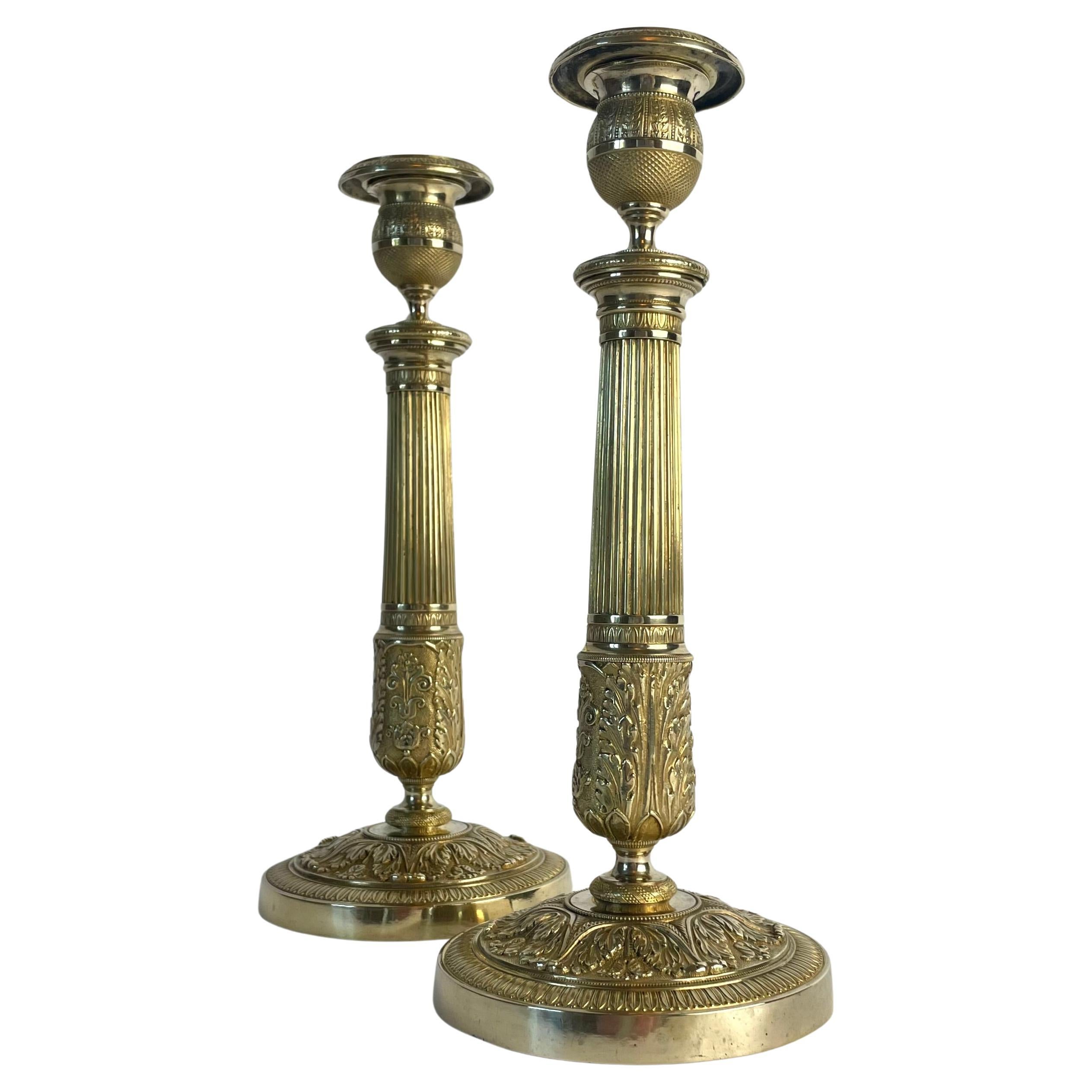 High-Quality Pair of Empire Gilt Bronze Candlesticks, France, 1820s For Sale