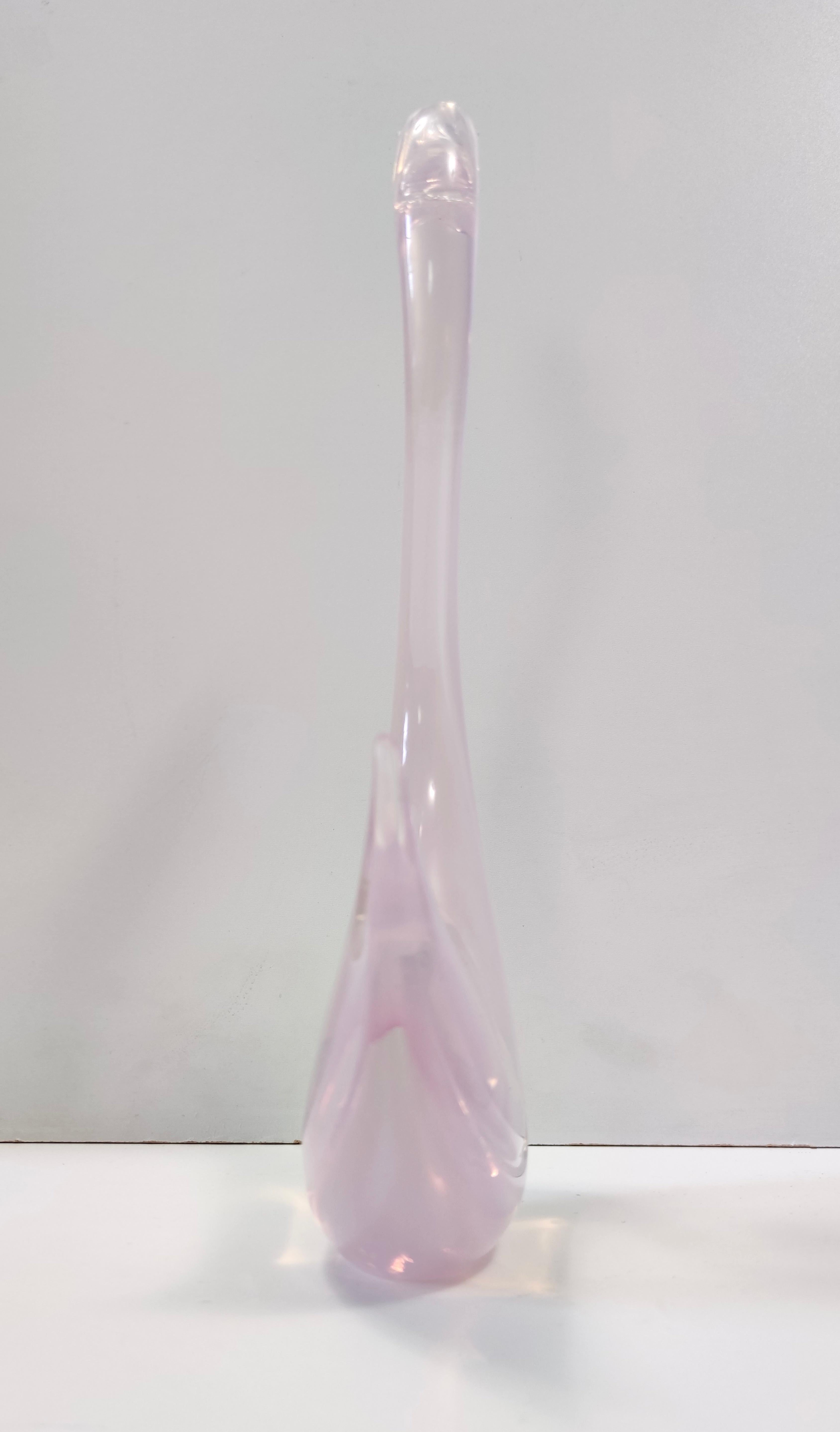 High-Quality Postmodern Pink Sommerso Murano Glass Swan by Elio Raffaeli, Italy For Sale 6