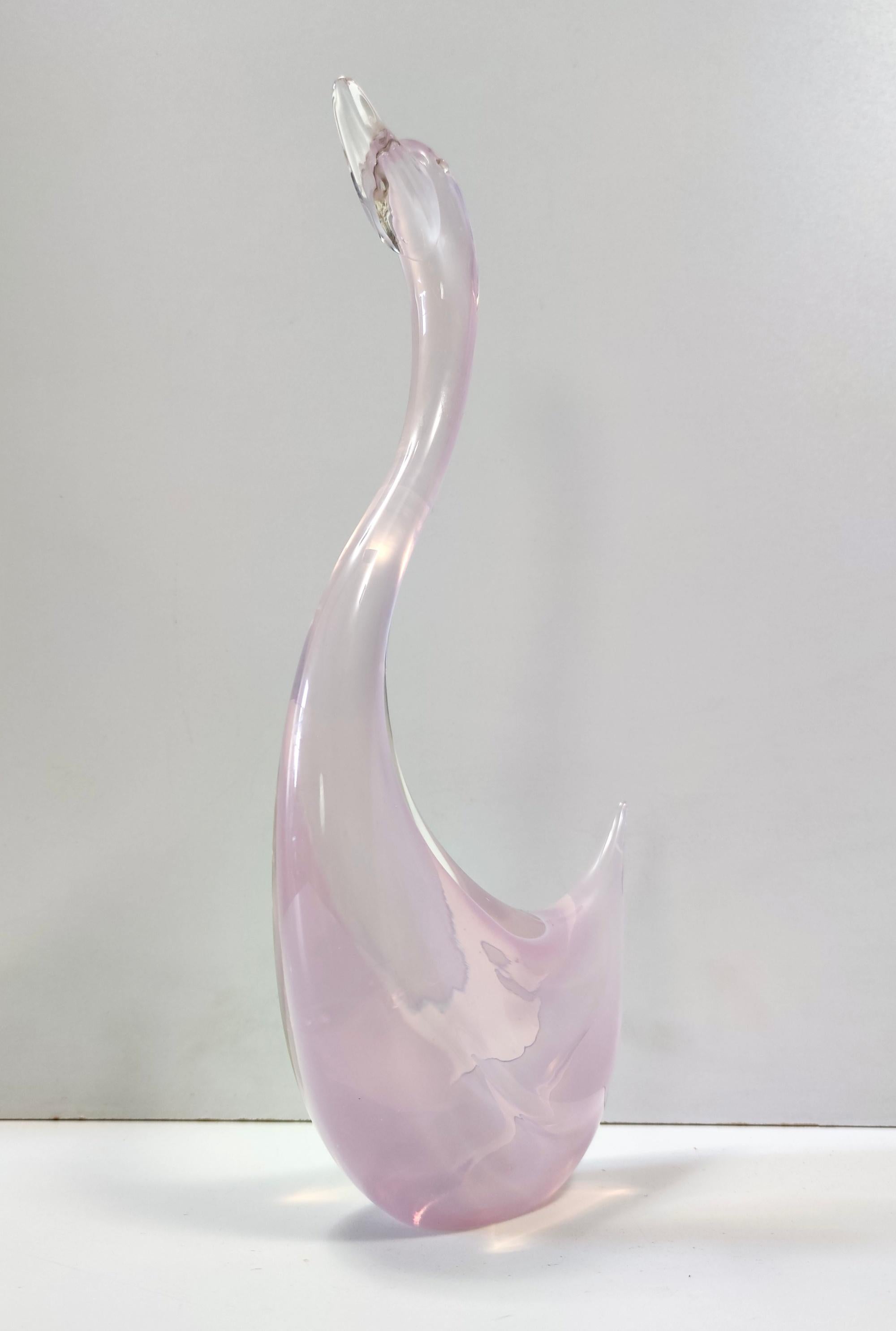 High-Quality Postmodern Pink Sommerso Murano Glass Swan by Elio Raffaeli, Italy For Sale 2