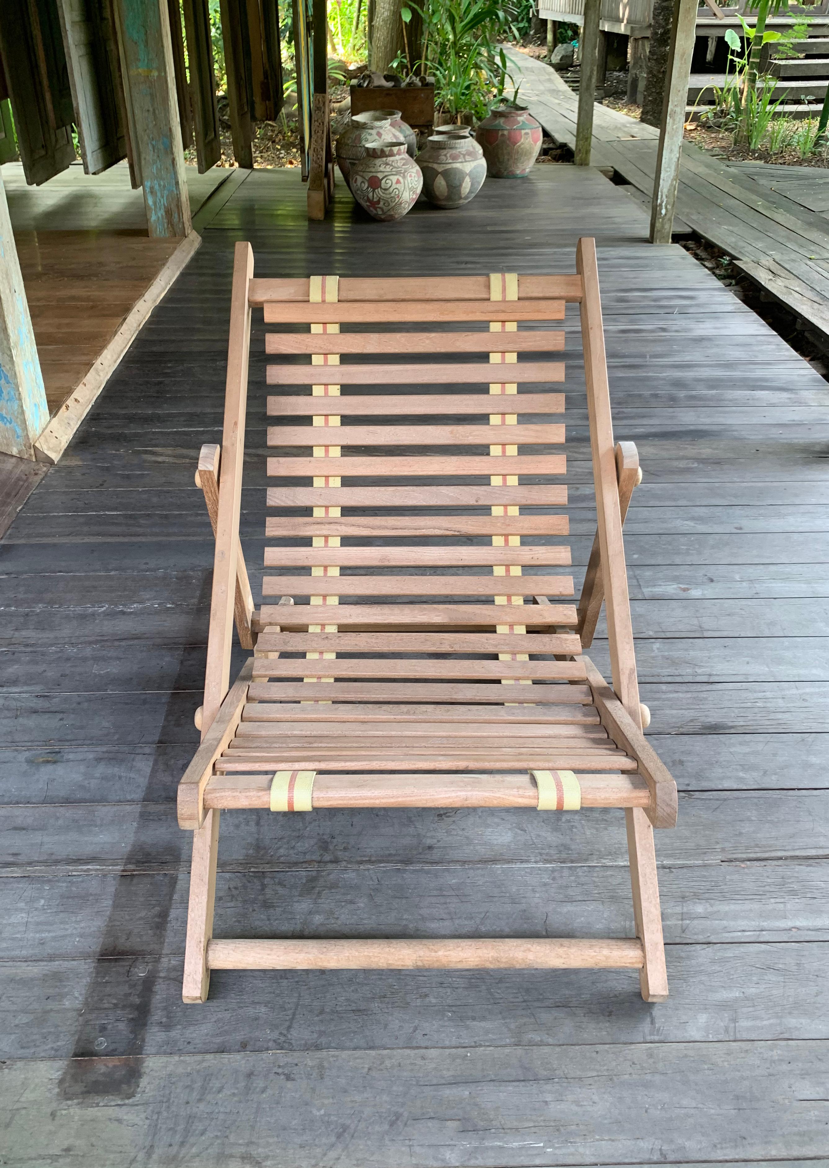 Moderne Fauteuil de salon pliable en bois de teck récupéré de haute qualité en vente
