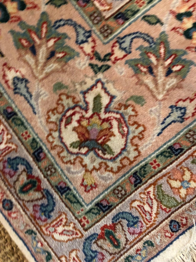 High Quality Rug, Carpet Cork Wool with Silk Very Fine Knotted For Sale