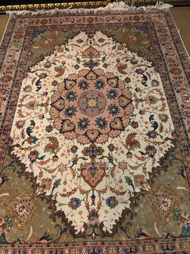 High Quality Rug, Carpet Cork Wool with Silk Very Fine Knotted For Sale