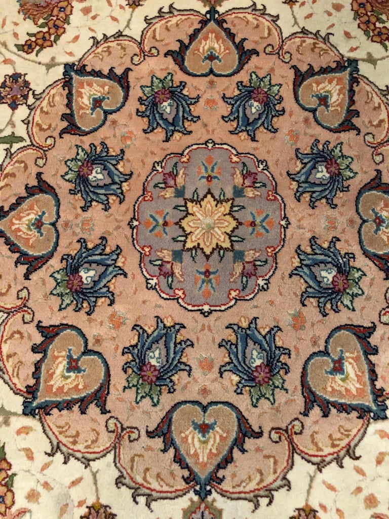 High Quality Rug, Carpet Cork Wool with Silk Very Fine Knotted For Sale