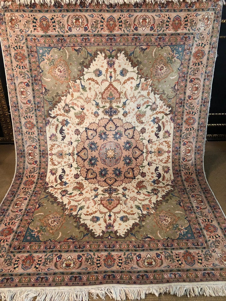 High Quality Rug, Carpet Cork Wool with Silk Very Fine Knotted For Sale