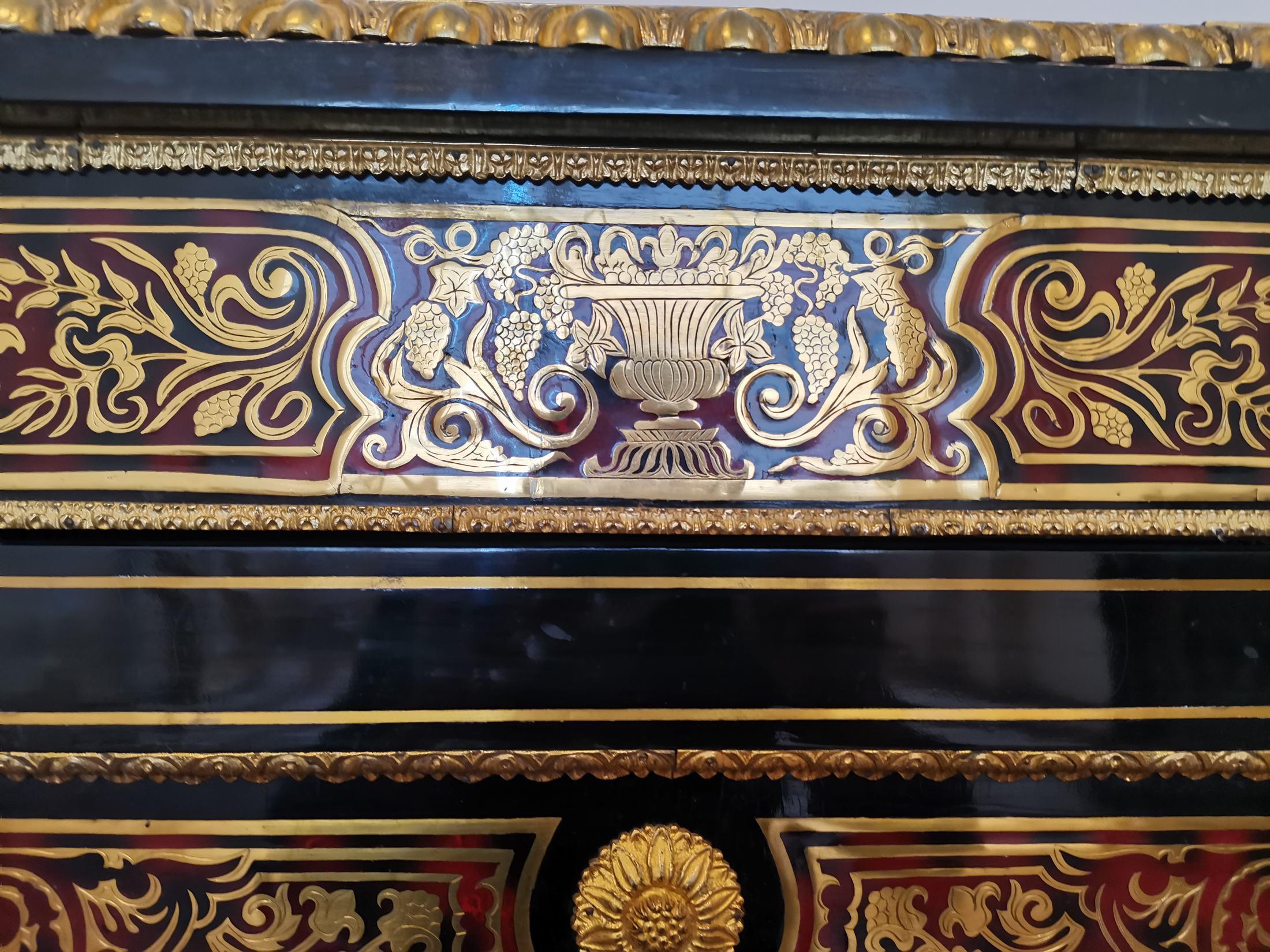 High Quality Sideboard Napoleon III 4